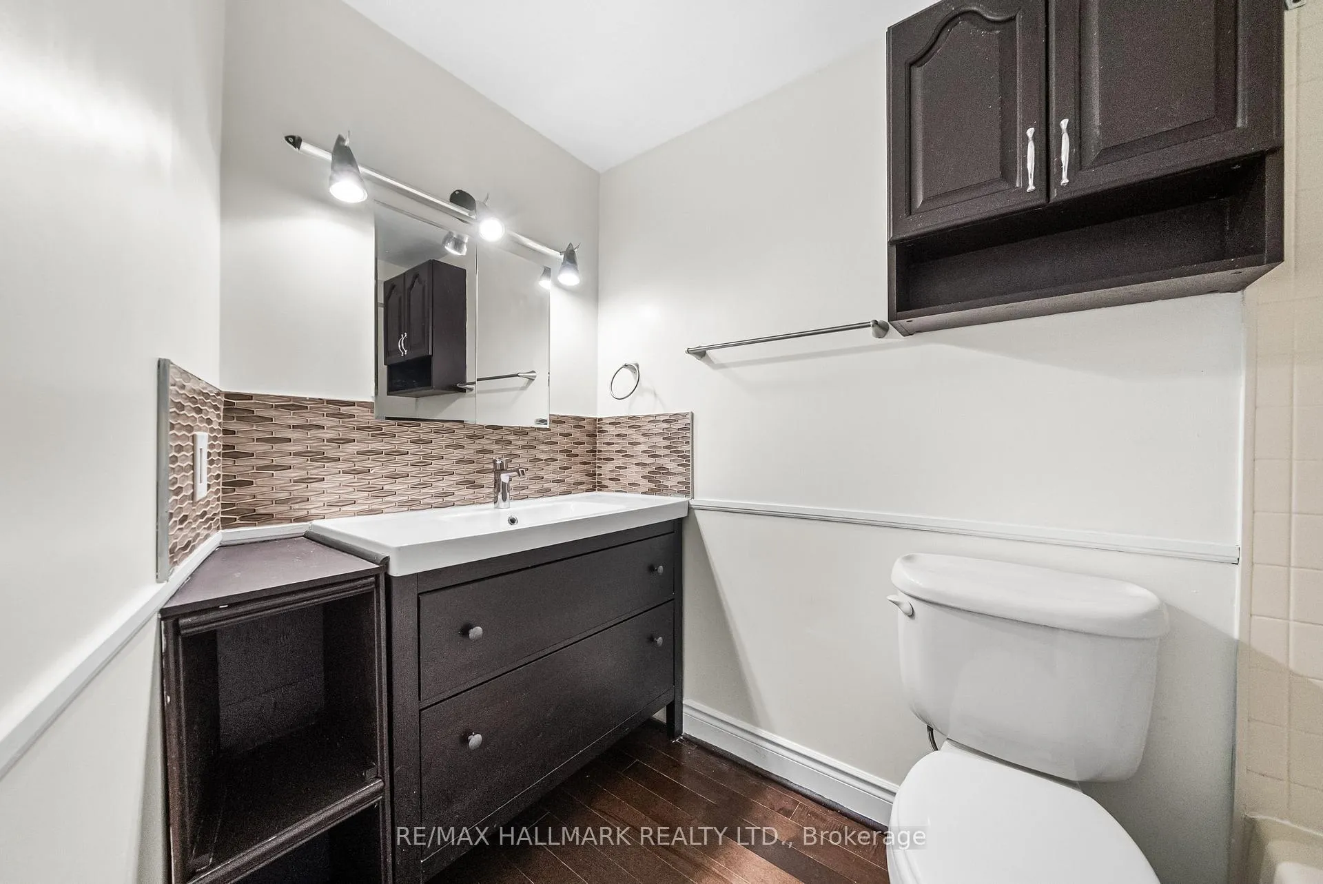 Photo 20 of 11 Tangle Briar Way, North York, Bayview Village — HOMEH