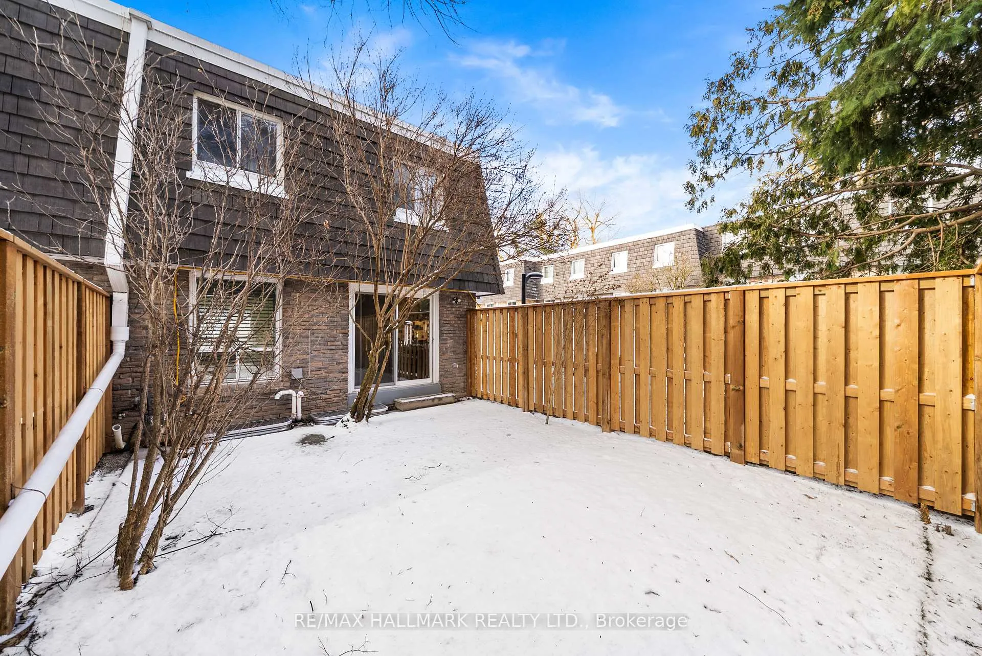 Photo 29 of 11 Tangle Briar Way, North York, Bayview Village — HOMEH