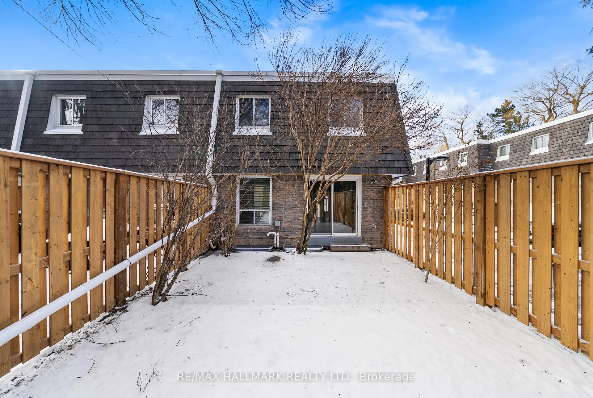 Photo 30 of 11 Tangle Briar Way, North York, Bayview Village — HOMEH