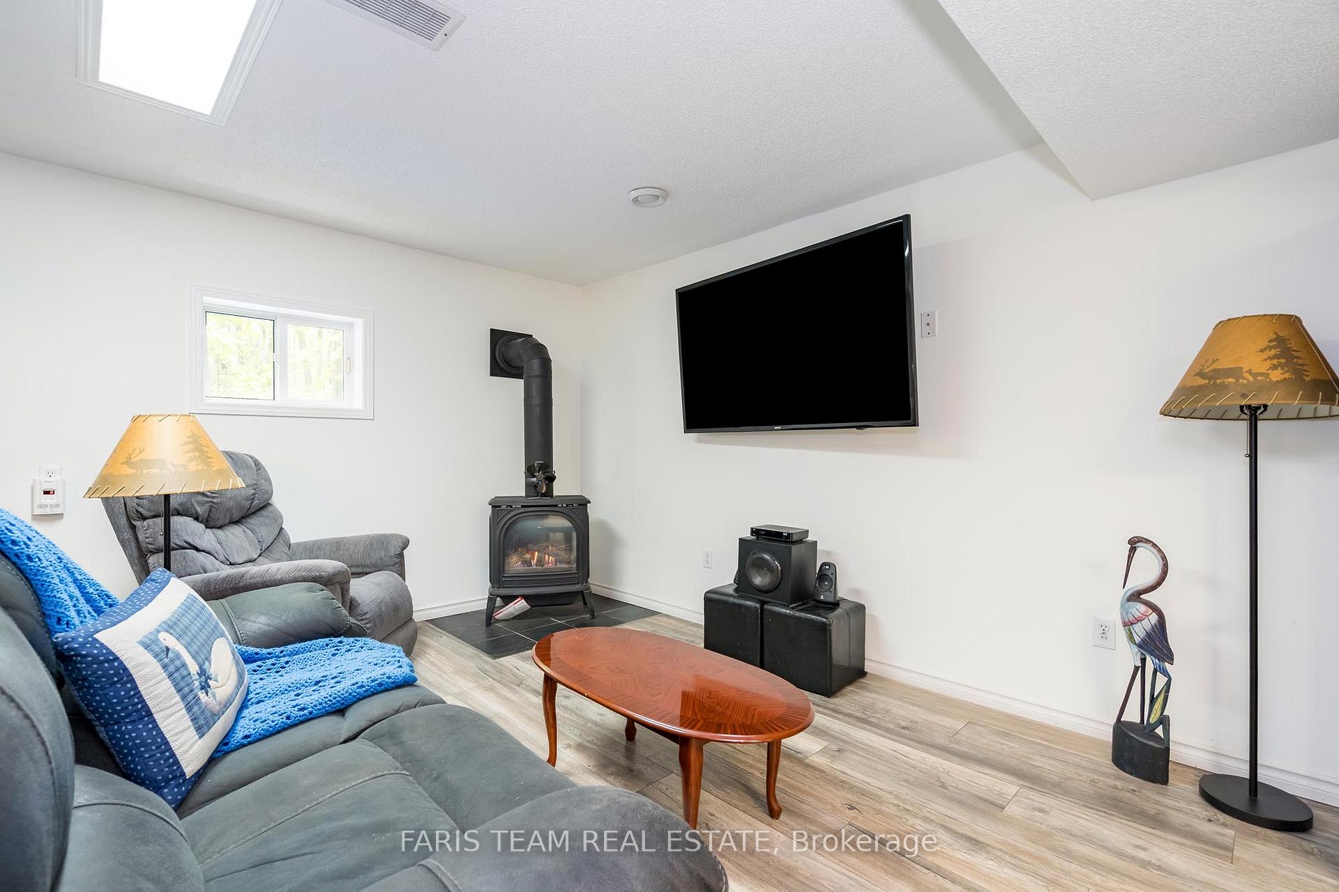 Photo 19 of 1474 Champlain Road, Tiny, Rural Tiny — HOMEH