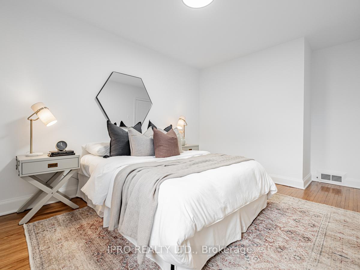 Photo 19 of 16 Elswick Road, Toronto, O'Connor-Parkview — HOMEH