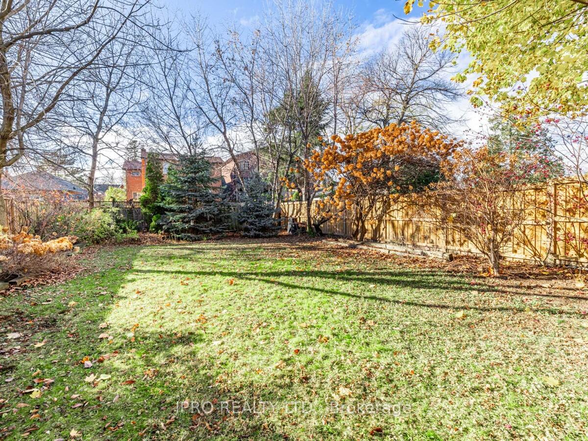 Photo 23 of 16 Elswick Road, Toronto, O'Connor-Parkview — HOMEH
