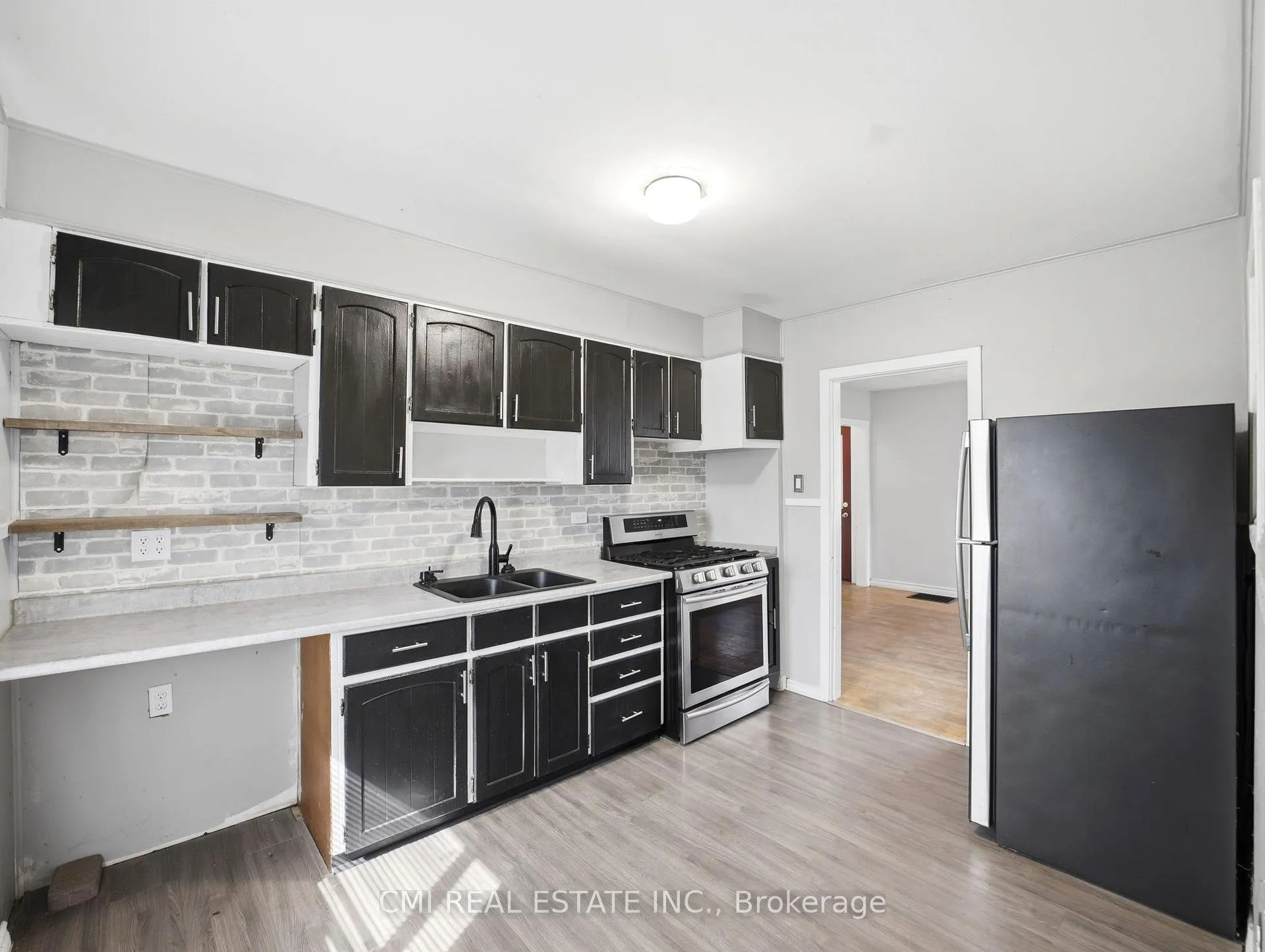 Photo 10 of 97 Stewart Avenue, Cambridge — HOMEH