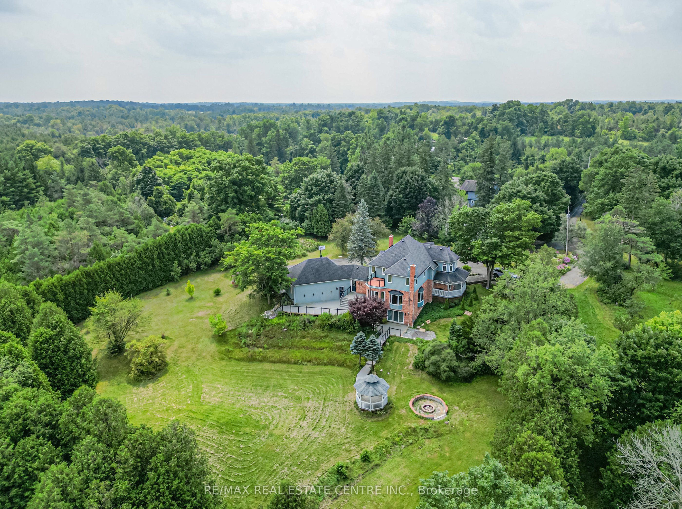Photo 2 of 13215 Guelph Line, Milton, Rural Milton West — HOMEH