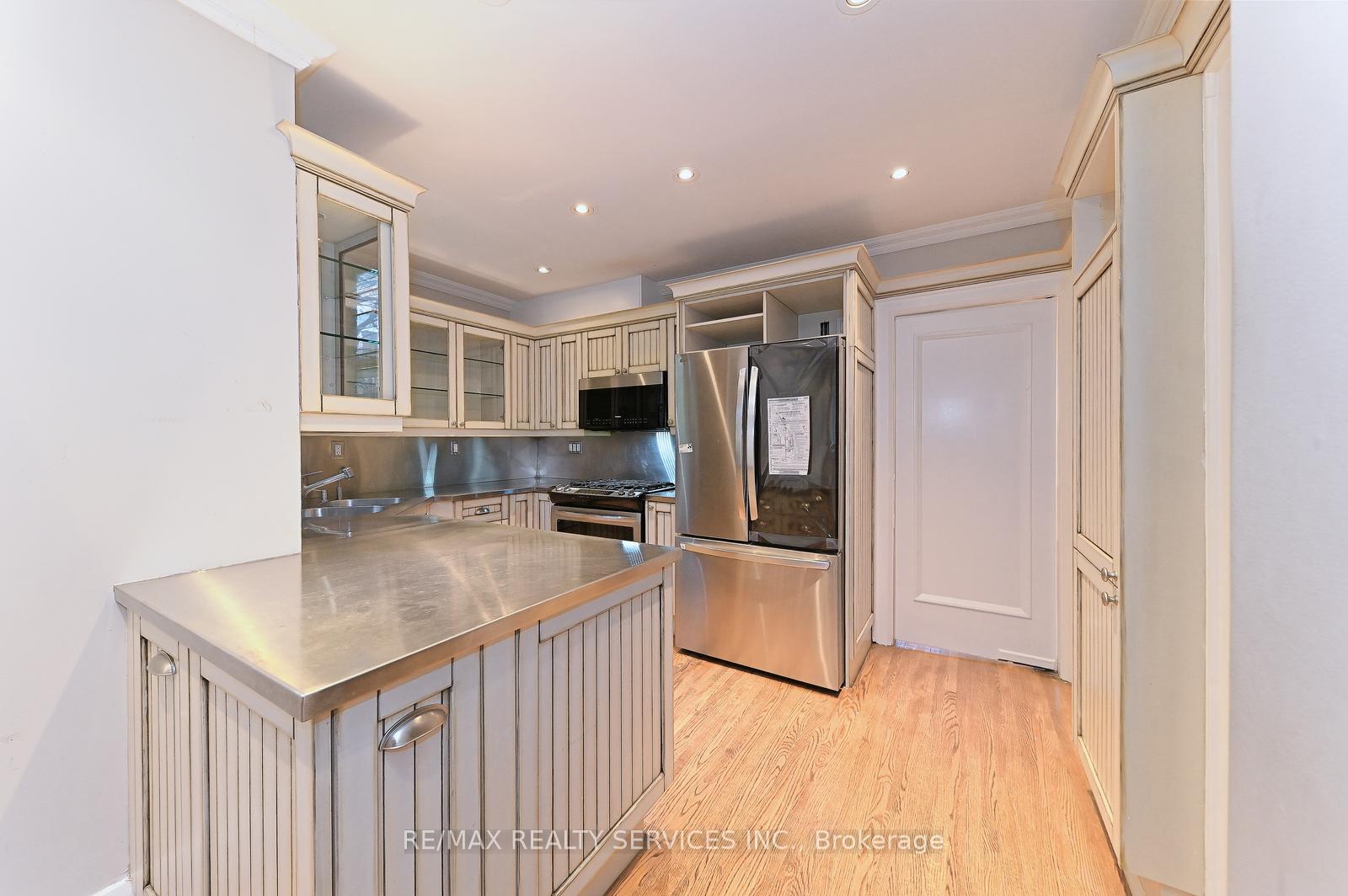 Photo 10 of 605 Spadina Road, Toronto, Forest Hill South — HOMEH