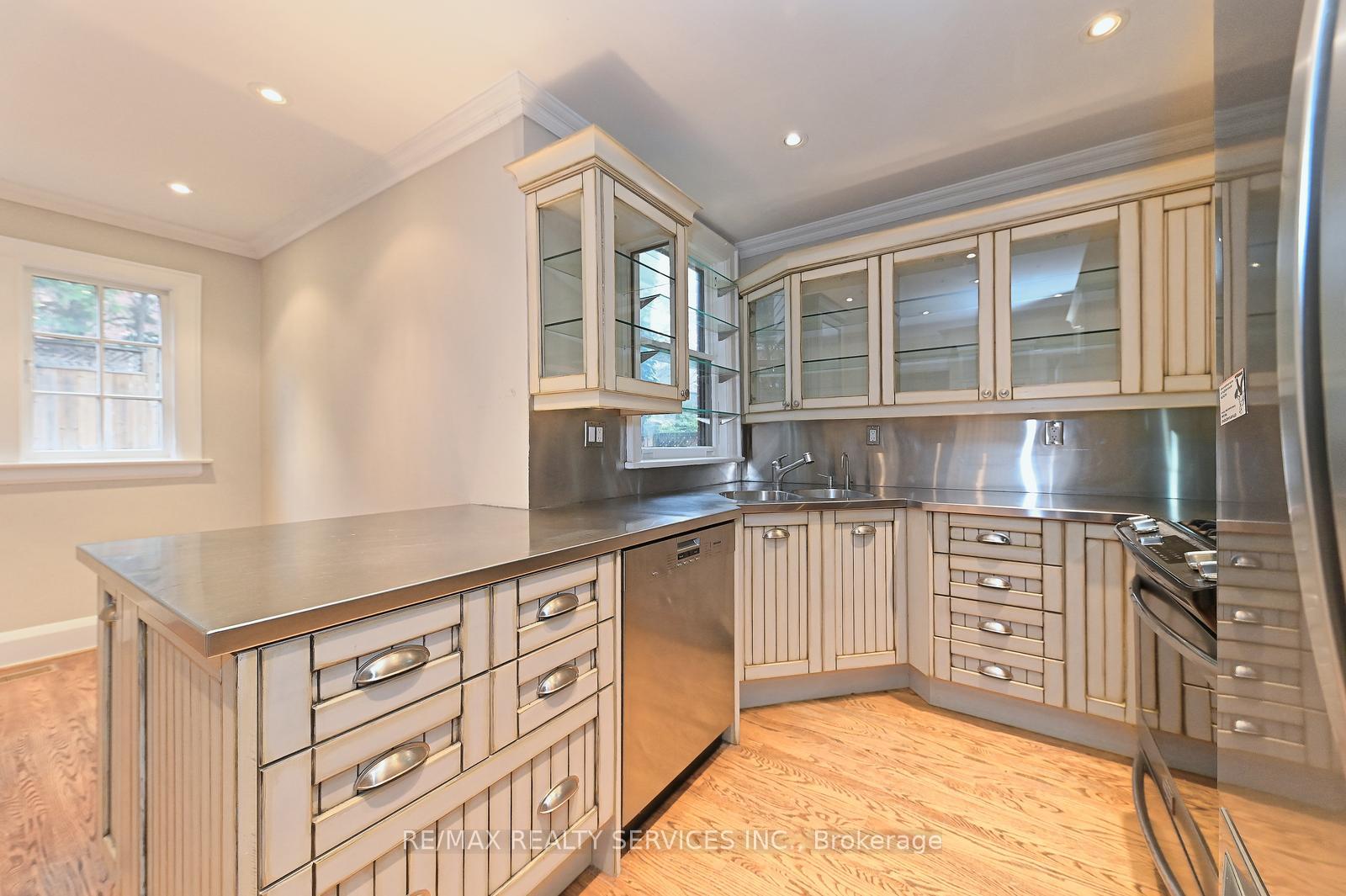 Photo 12 of 605 Spadina Road, Toronto, Forest Hill South — HOMEH