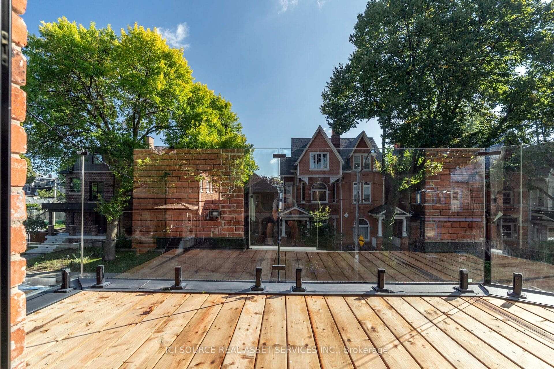 Photo 1 of Unit 2, 328 Shaw Street, Toronto, Trinity-Bellwoods — HOMEH