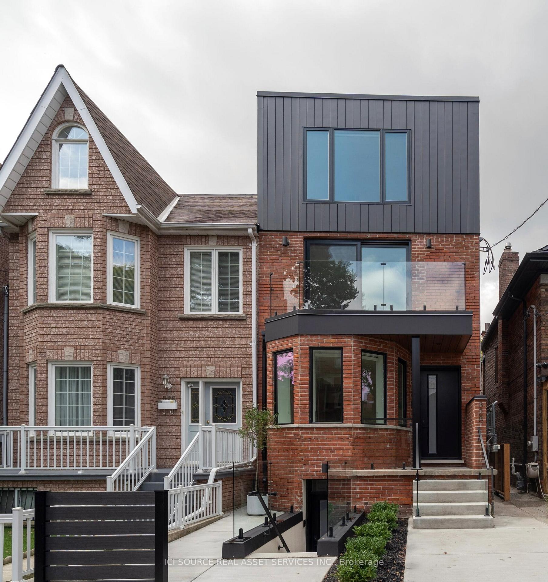 Photo 3 of Unit 2, 328 Shaw Street, Toronto, Trinity-Bellwoods — HOMEH