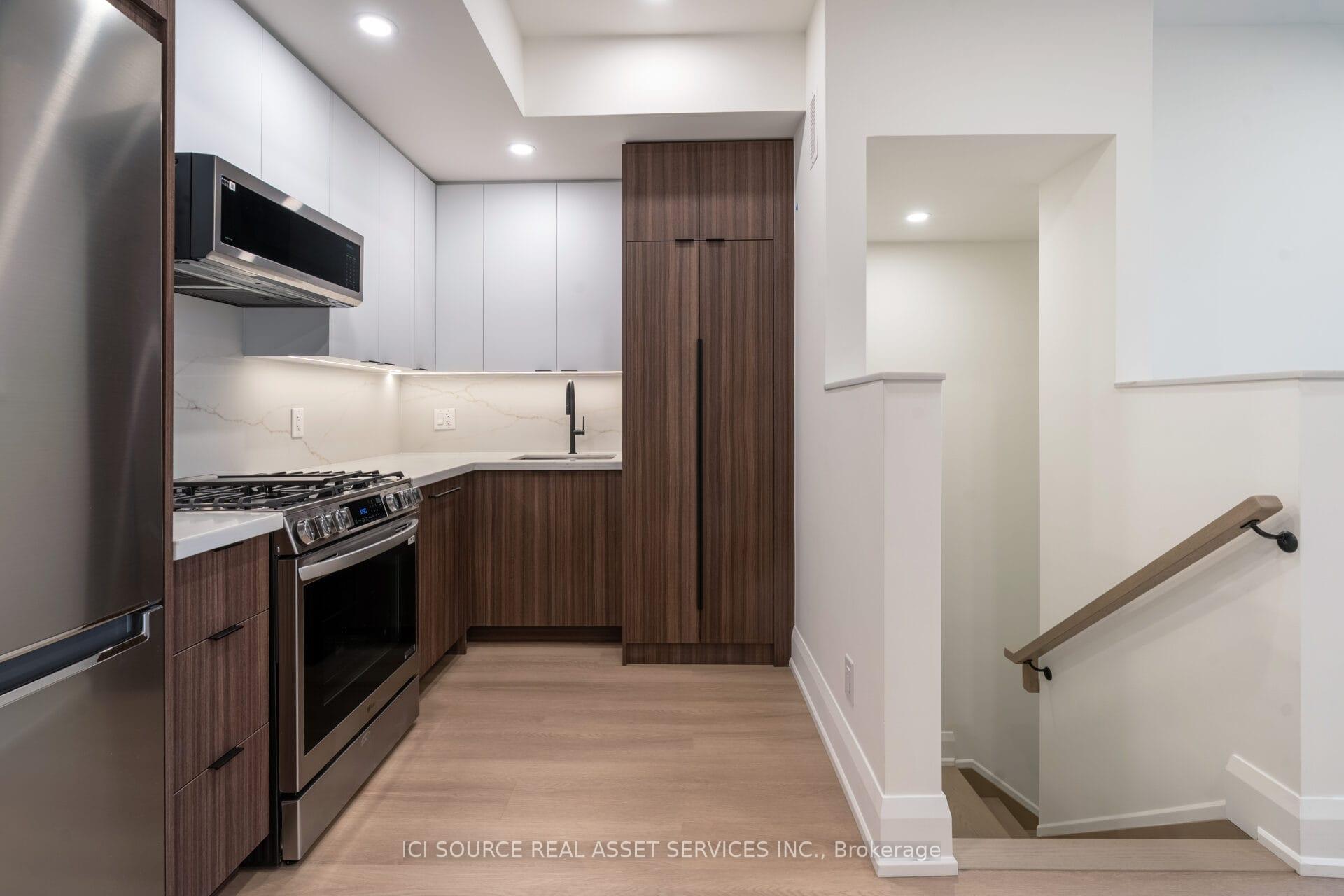 Photo 7 of Unit 2, 328 Shaw Street, Toronto, Trinity-Bellwoods — HOMEH