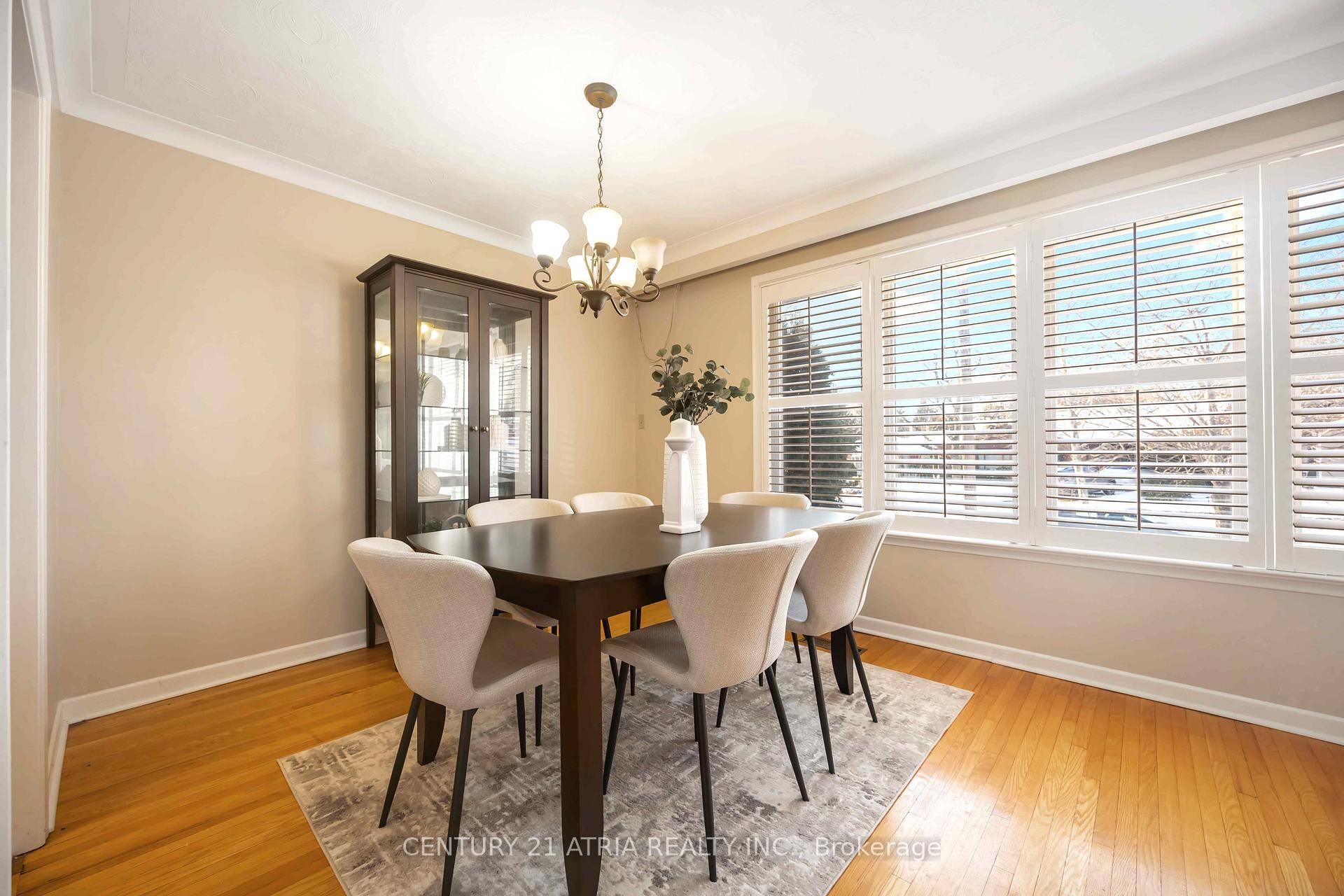 Photo 9 of 39 Amberdale Drive, Scarborough, Bendale — HOMEH