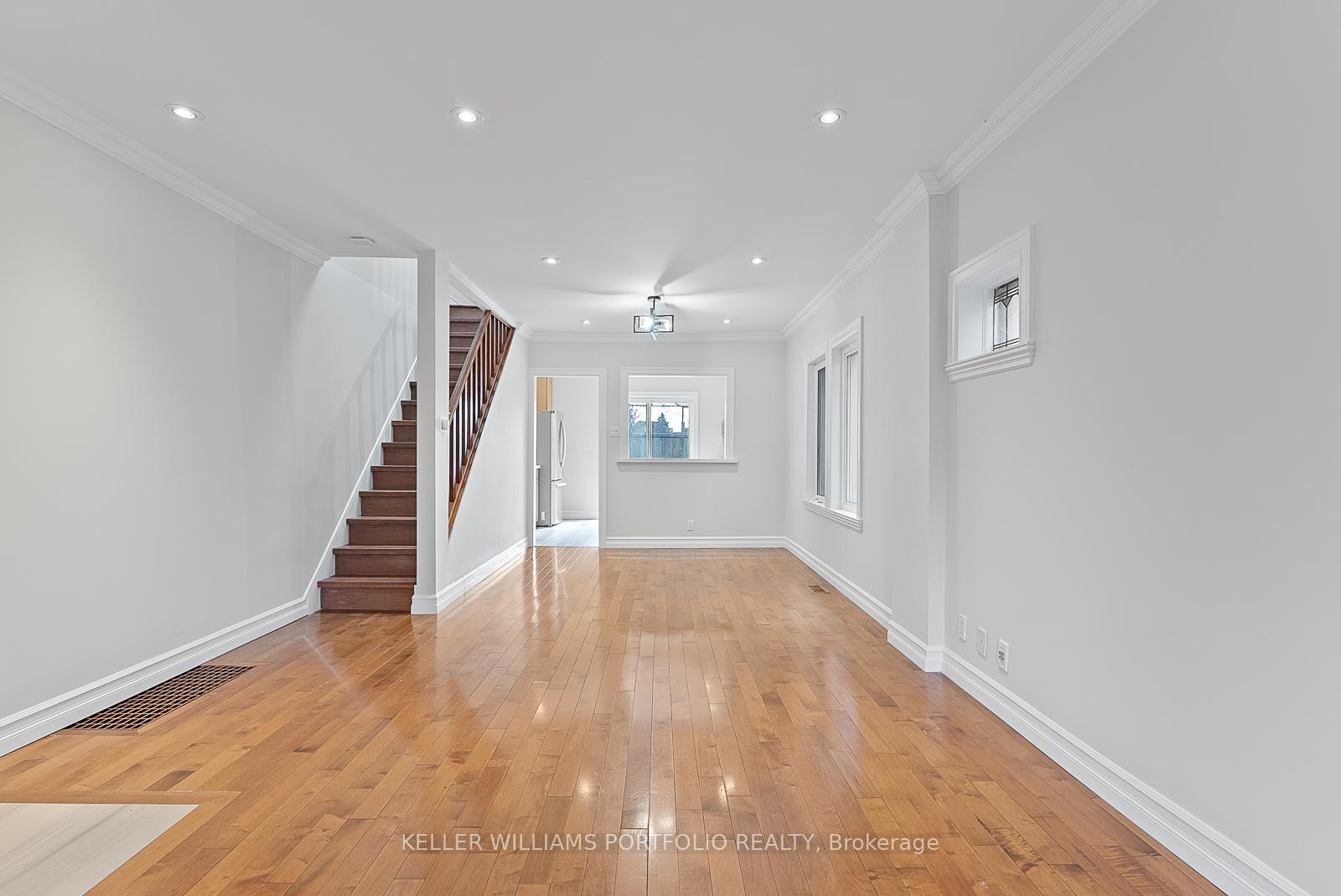 Photo 8 of 31 Kerr Road, Toronto, Greenwood-Coxwell — HOMEH