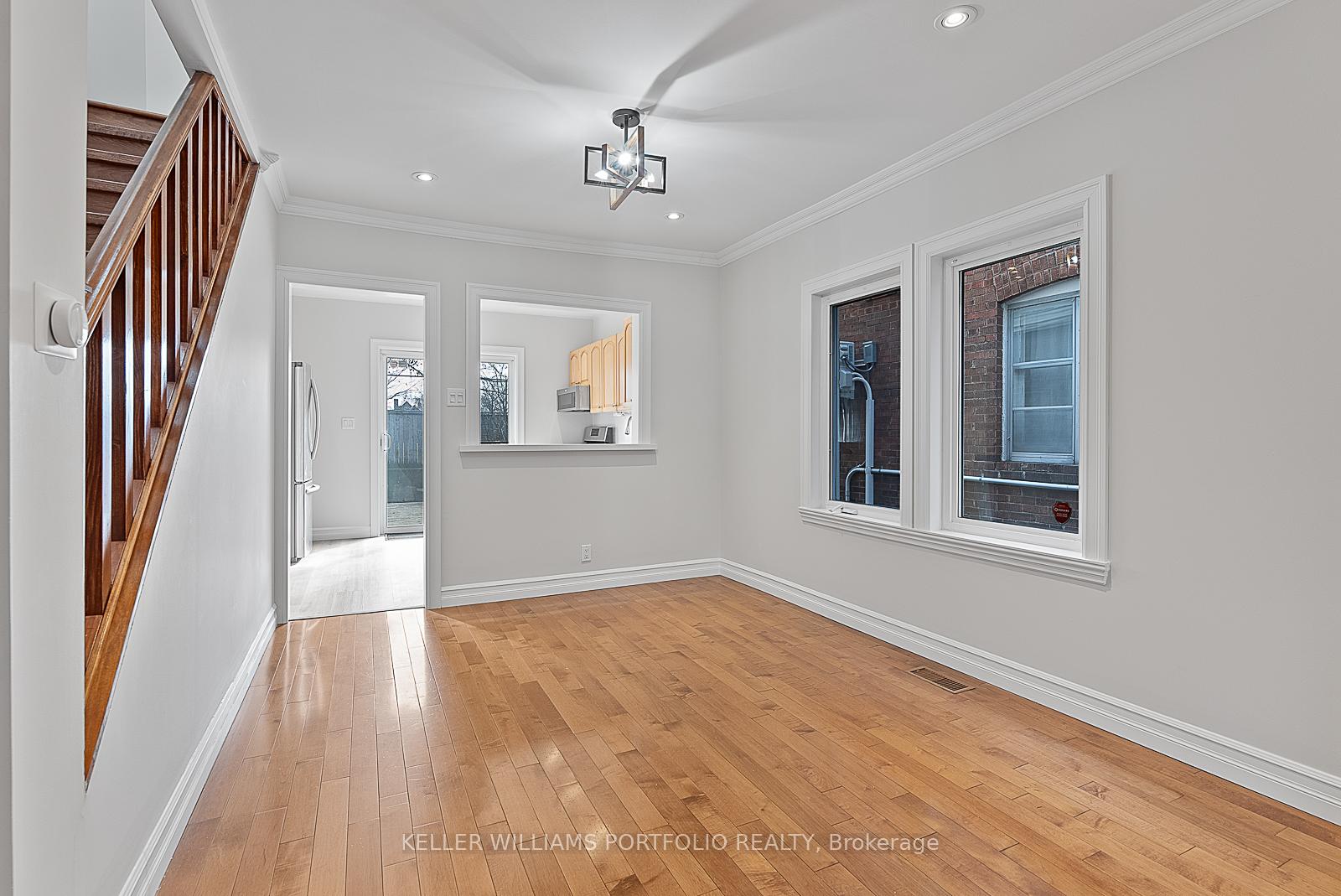 Photo 9 of 31 Kerr Road, Toronto, Greenwood-Coxwell — HOMEH