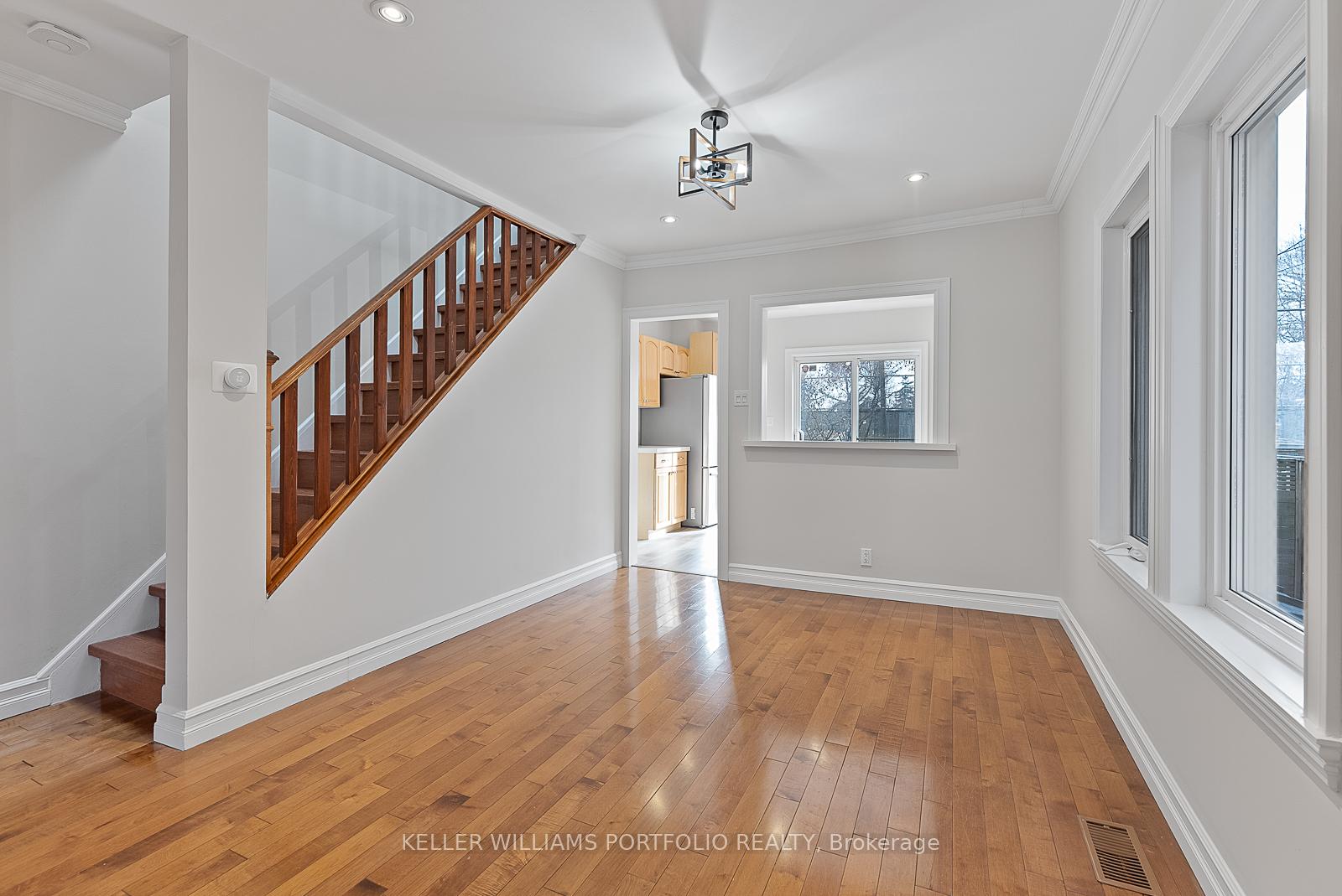 Photo 10 of 31 Kerr Road, Toronto, Greenwood-Coxwell — HOMEH
