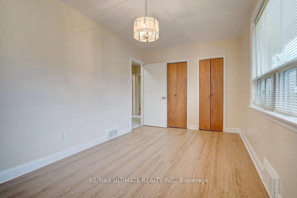 Photo 16 of 111 Rexleigh Drive, Toronto, O'Connor-Parkview — HOMEH