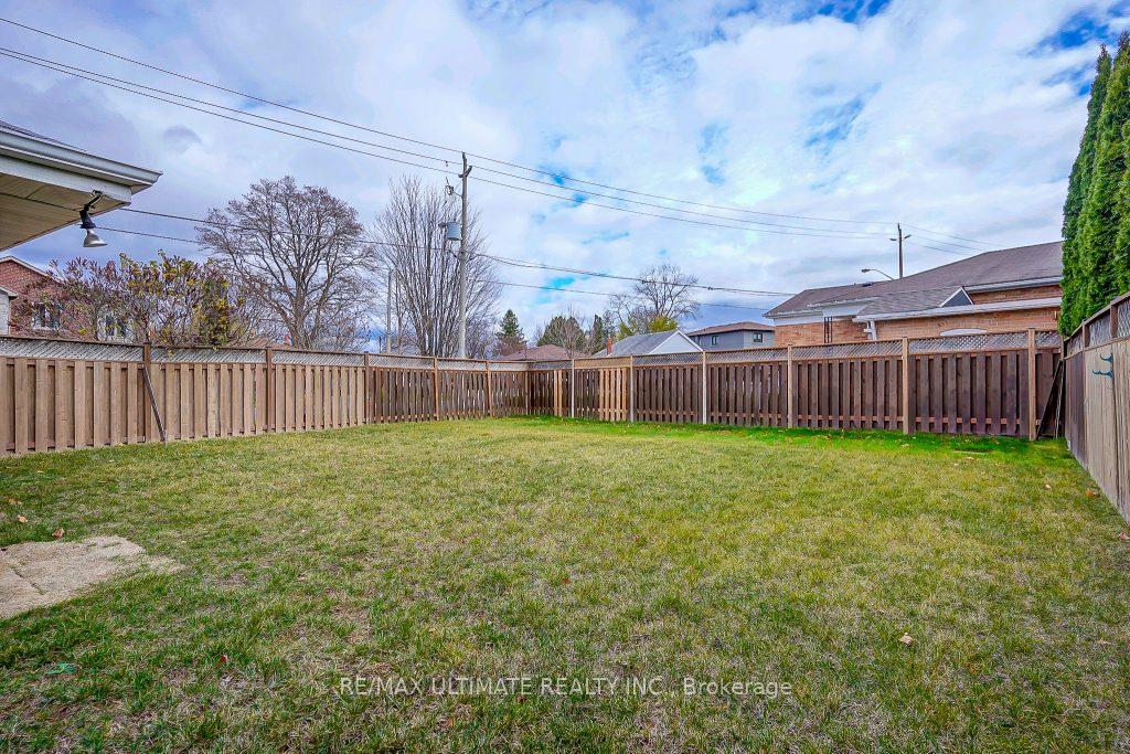 Photo 38 of 111 Rexleigh Drive, Toronto, O'Connor-Parkview — HOMEH