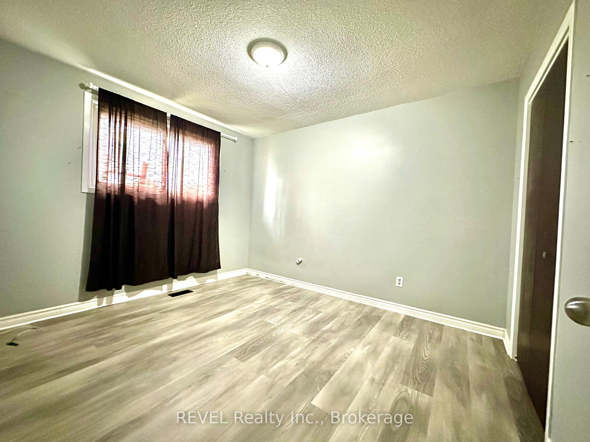 Photo 10 of 33 Deerfield Parkway, Thorold, Allanburg/Thorold South — HOMEH