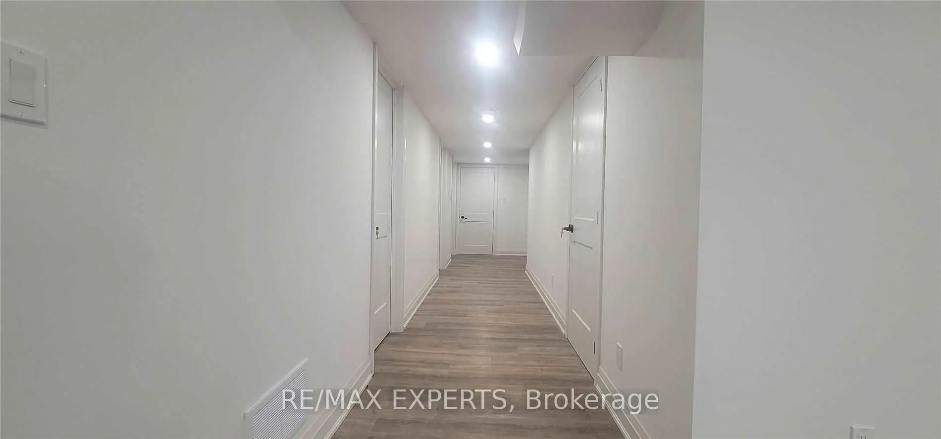 Photo 14 of Unit Bsmt, 159 Ross Vennare Crescent, Vaughan, Kleinburg — HOMEH