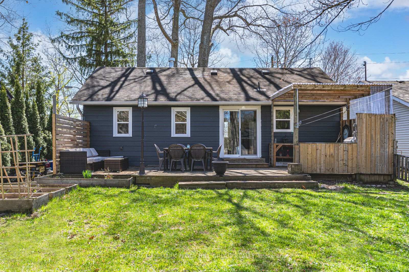 Photo 15 of 1939 Tiny Beaches Road S, Tiny, Rural Tiny — HOMEH