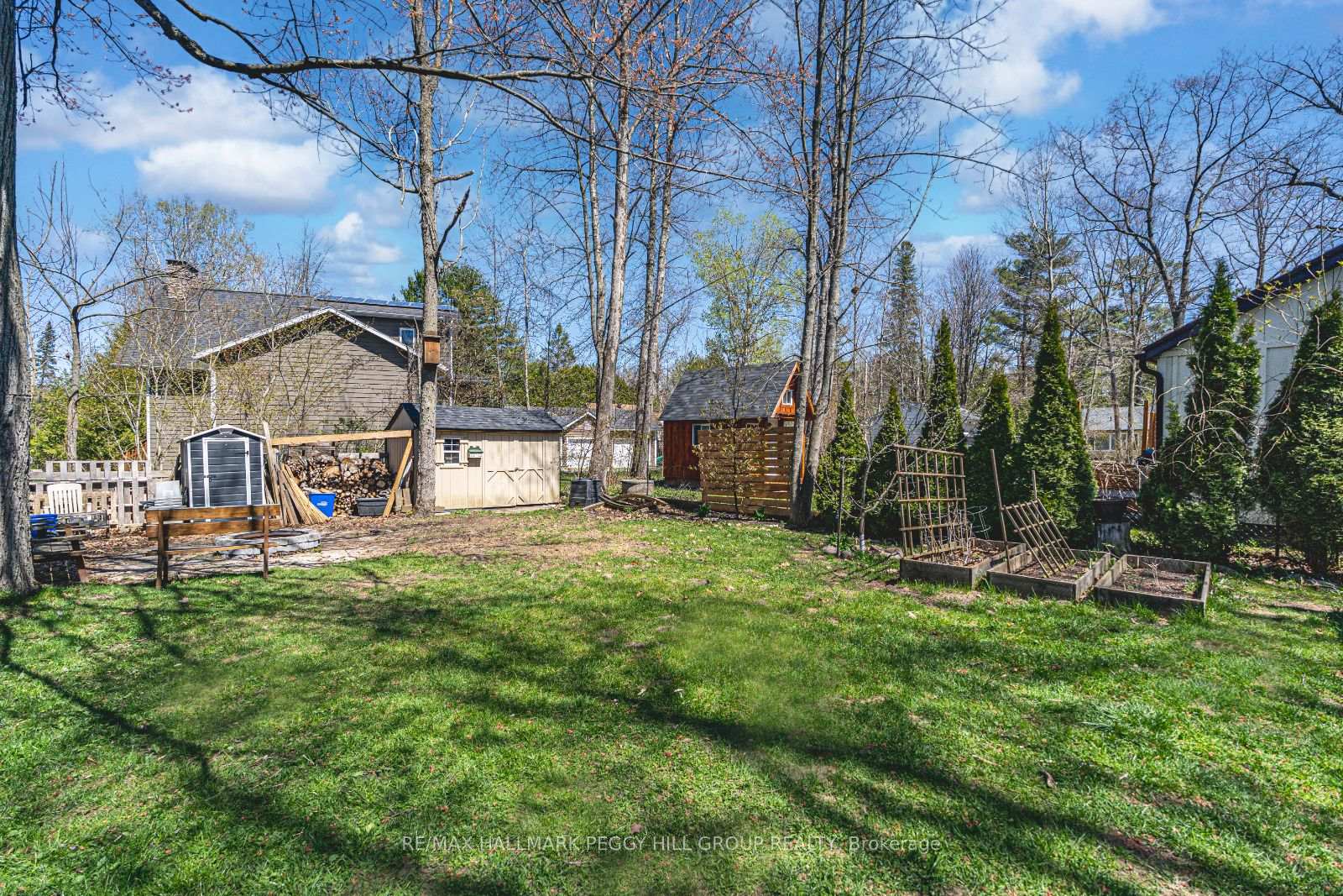 Photo 17 of 1939 Tiny Beaches Road S, Tiny, Rural Tiny — HOMEH