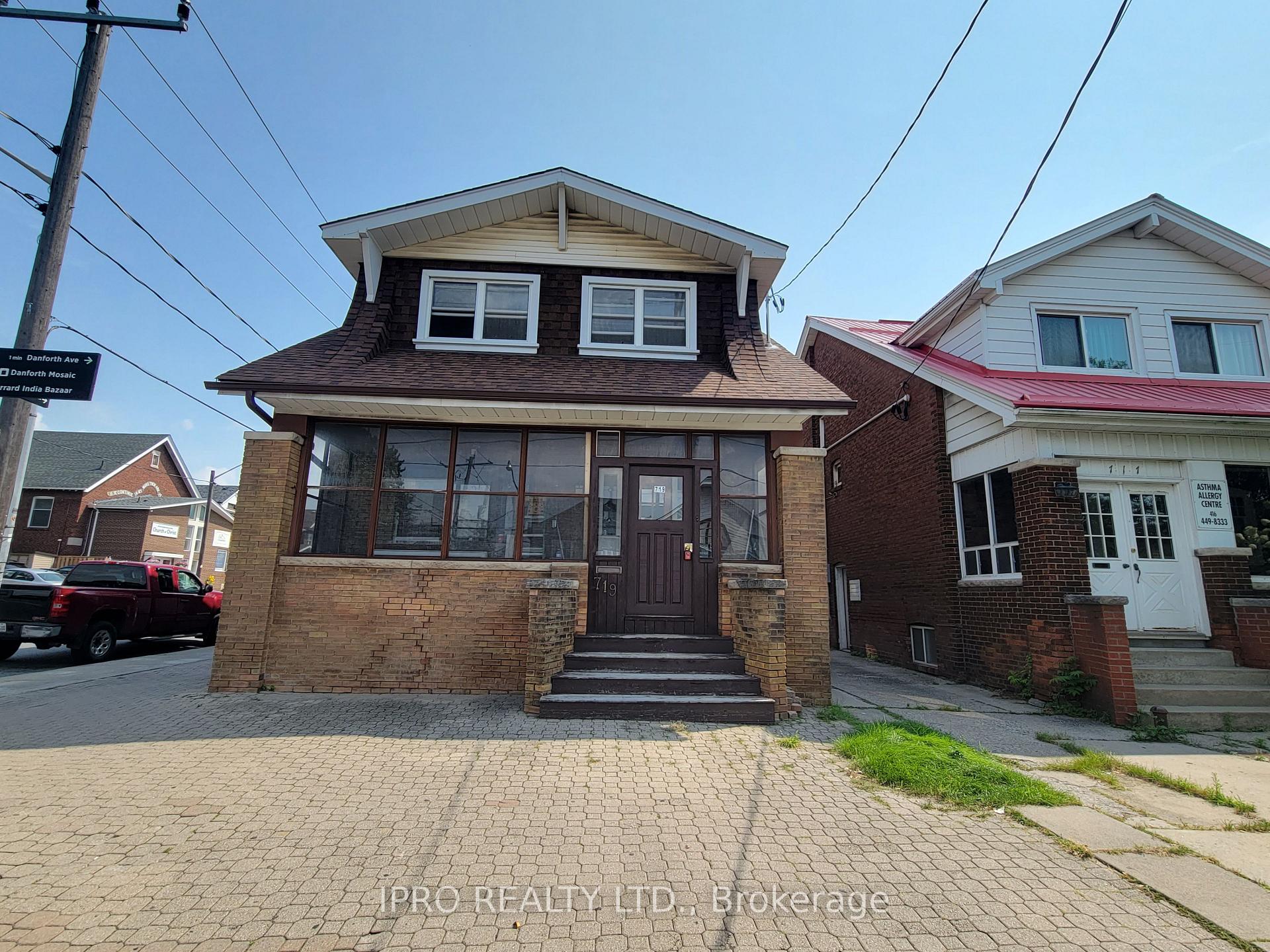 Front of Unit #5, 719 Coxwell Avenue