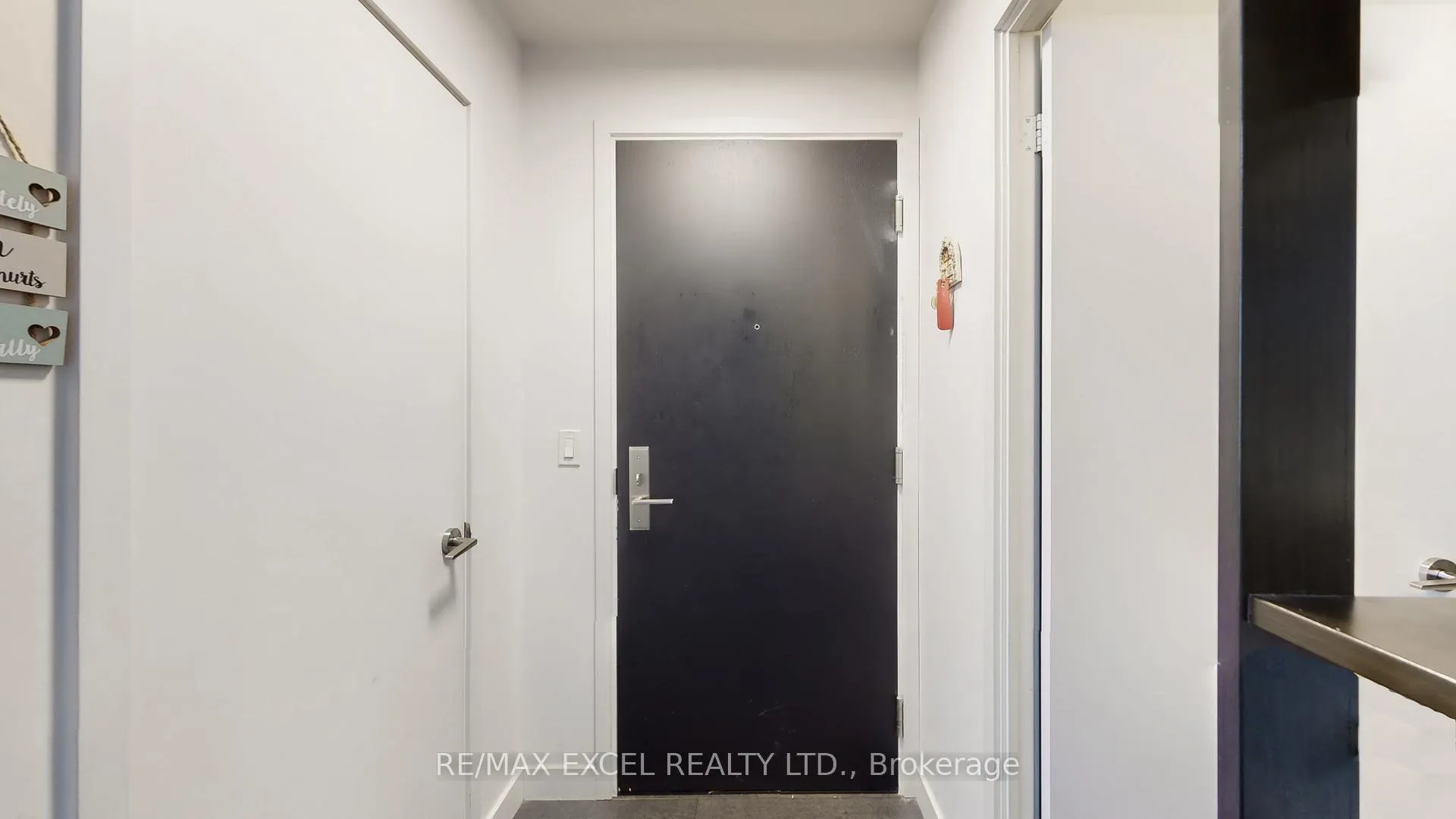 Photo 5 of Unit 2701, 8 Eglinton Avenue E, Toronto, Mount Pleasant West — HOMEH