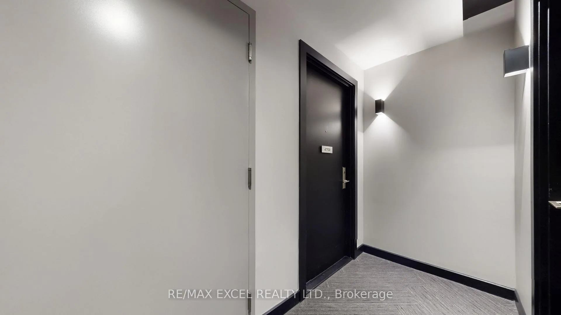 Photo 6 of Unit 2701, 8 Eglinton Avenue E, Toronto, Mount Pleasant West — HOMEH