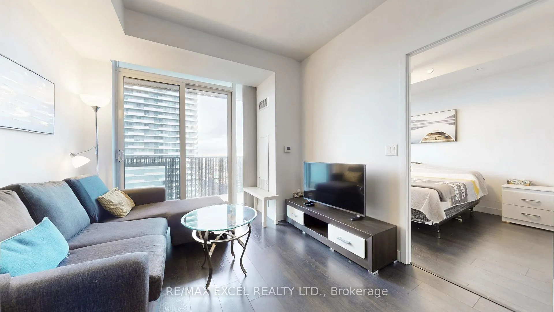 Photo 8 of Unit 2701, 8 Eglinton Avenue E, Toronto, Mount Pleasant West — HOMEH