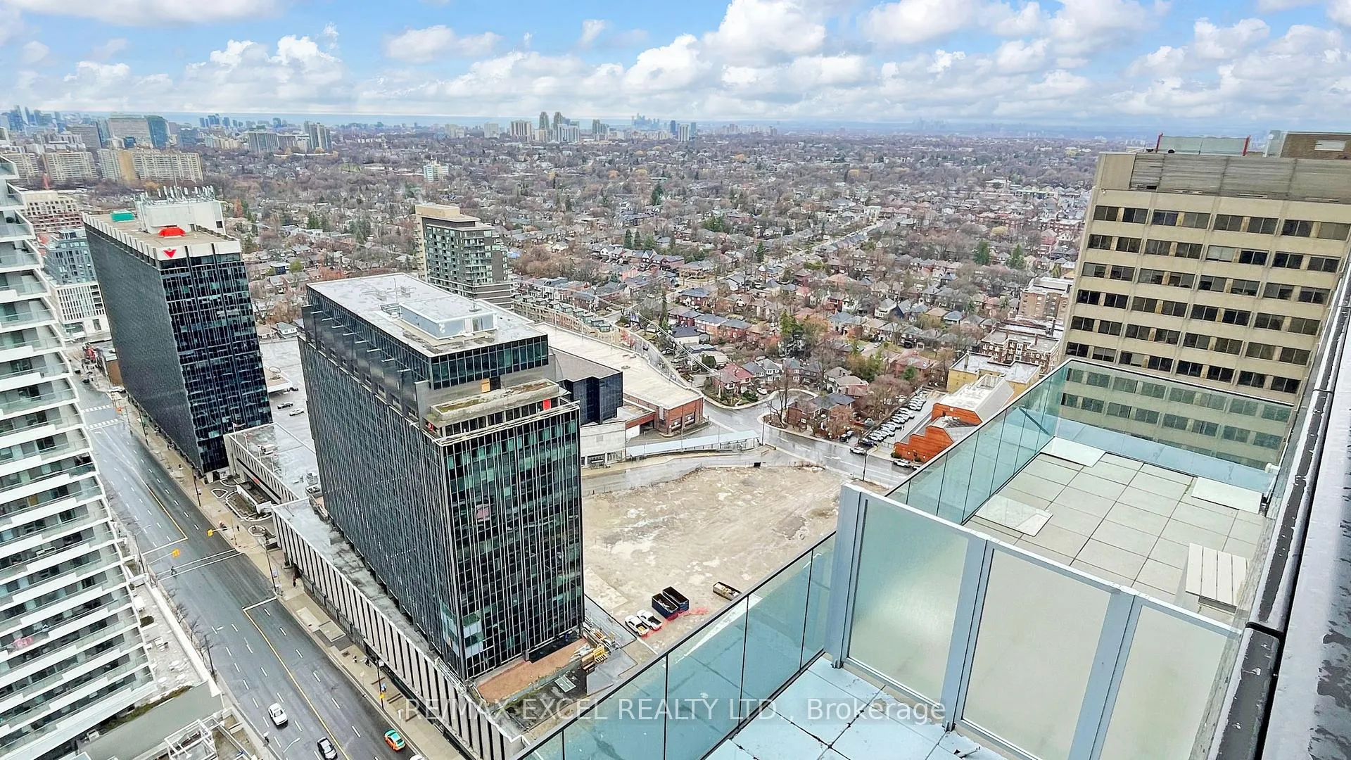 Photo 27 of Unit 2701, 8 Eglinton Avenue E, Toronto, Mount Pleasant West — HOMEH