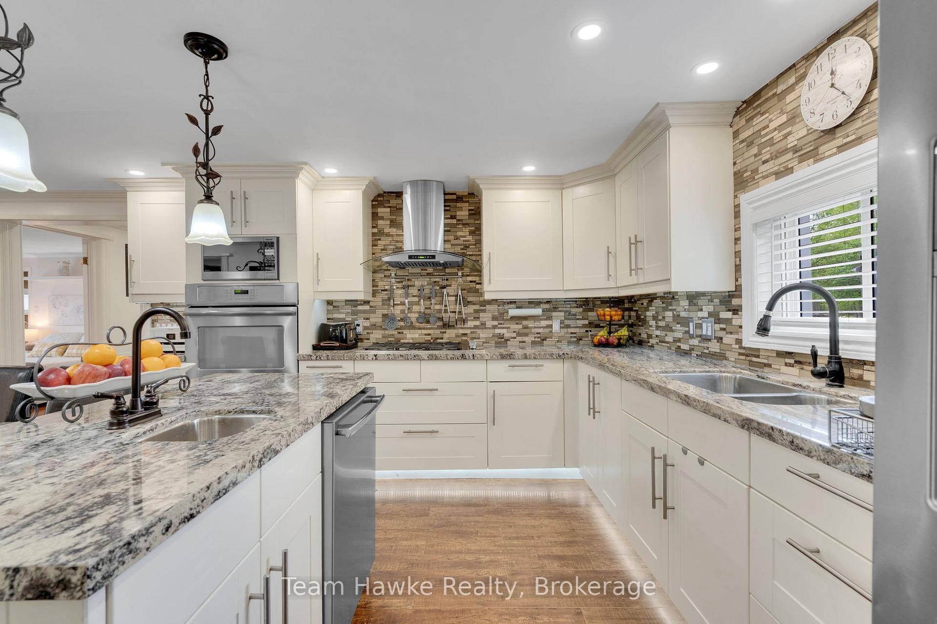 Photo 9 of 93 Balm Beach Road E, Tiny, Rural Tiny — HOMEH
