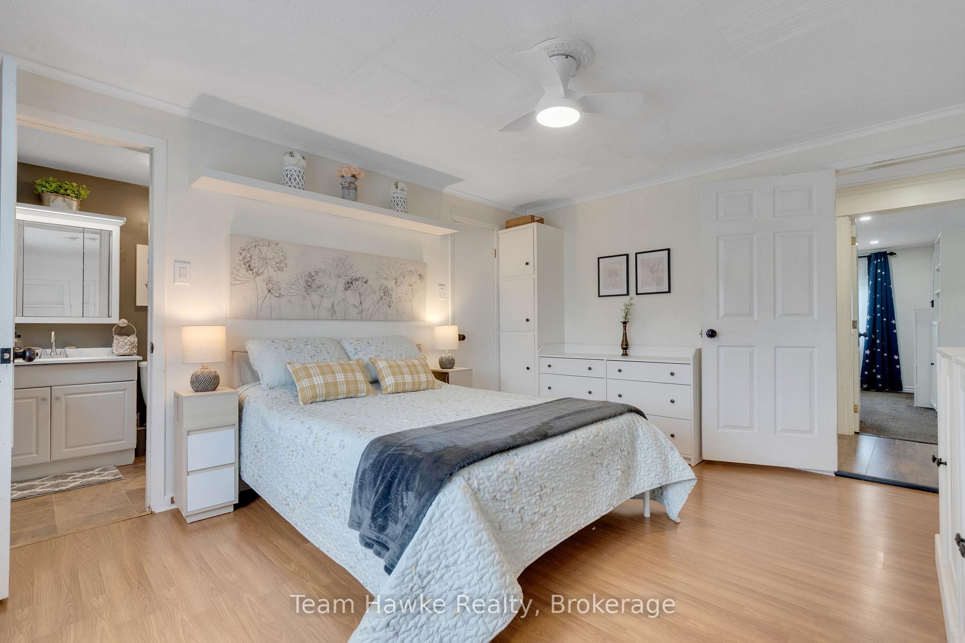 Photo 12 of 93 Balm Beach Road E, Tiny, Rural Tiny — HOMEH