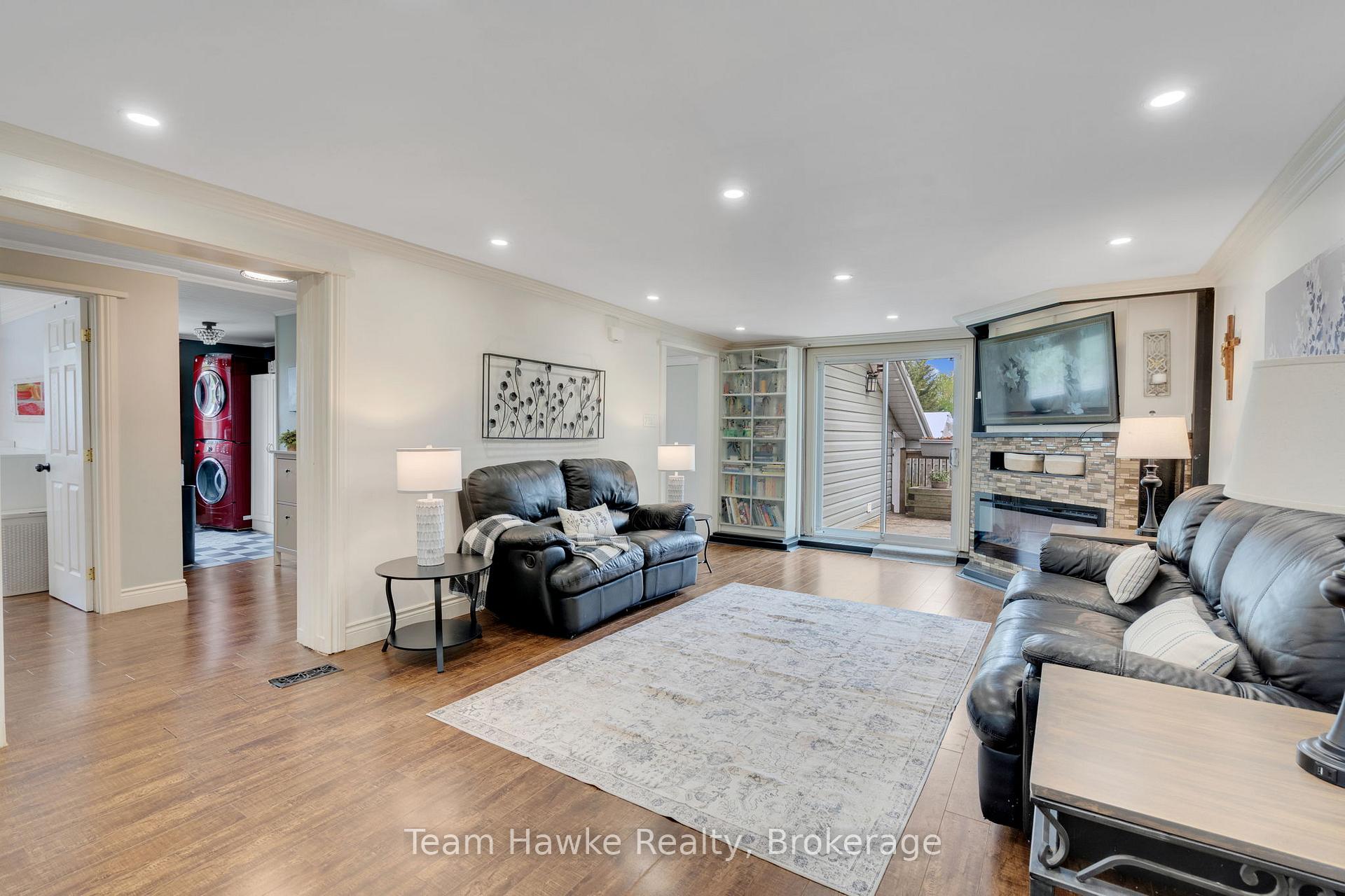 Photo 17 of 93 Balm Beach Road E, Tiny, Rural Tiny — HOMEH