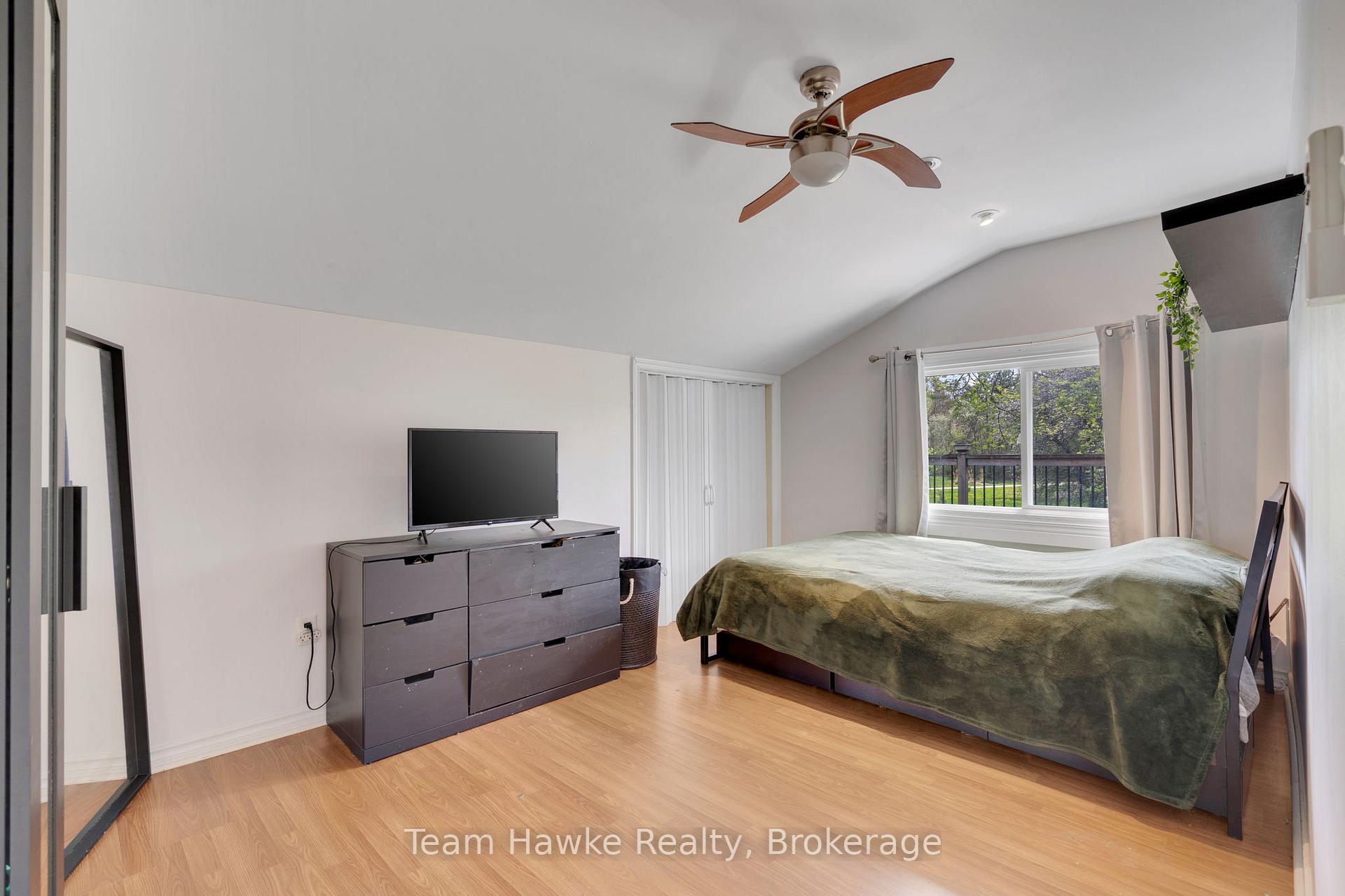 Photo 32 of 93 Balm Beach Road E, Tiny, Rural Tiny — HOMEH