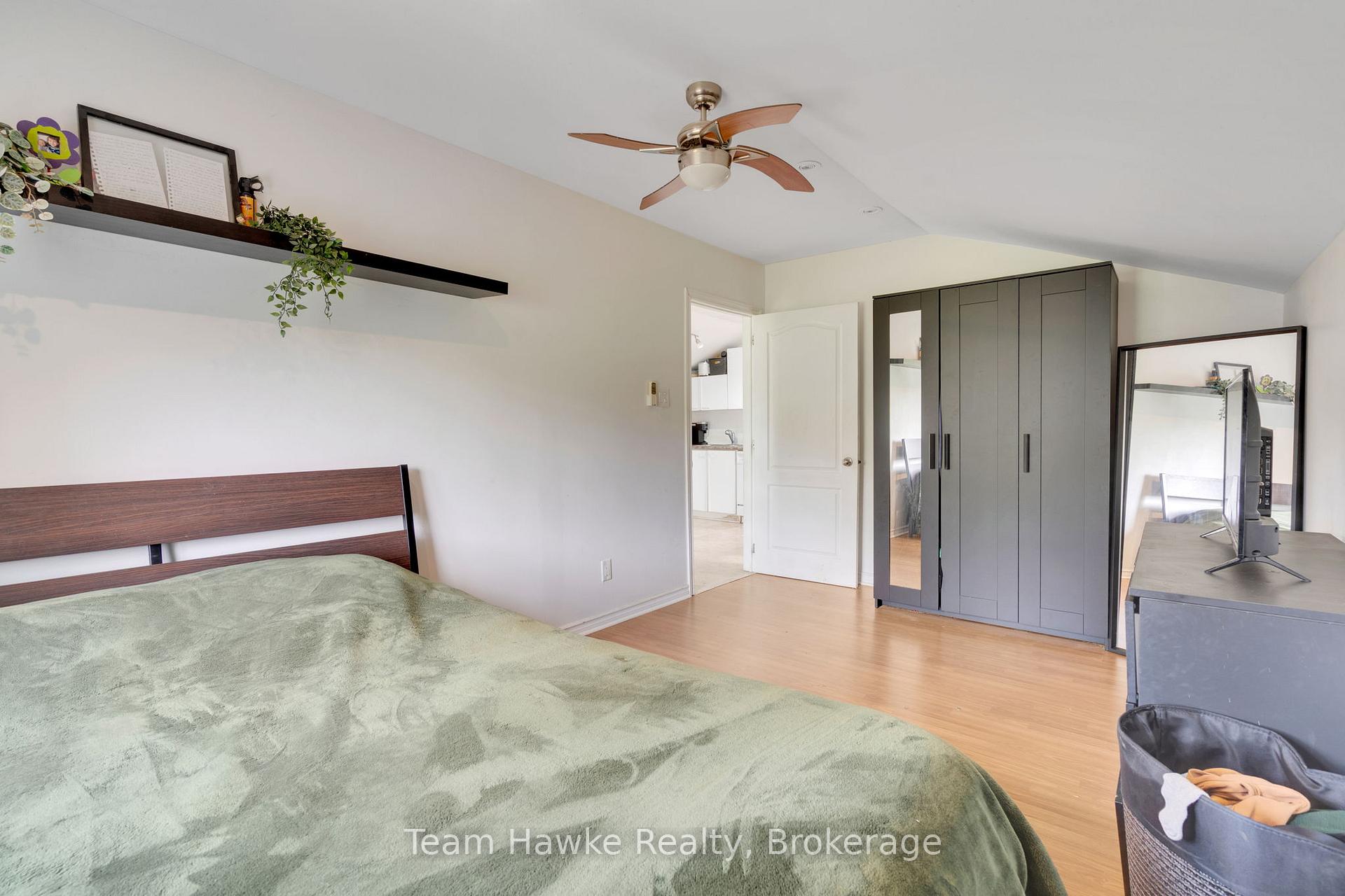 Photo 33 of 93 Balm Beach Road E, Tiny, Rural Tiny — HOMEH