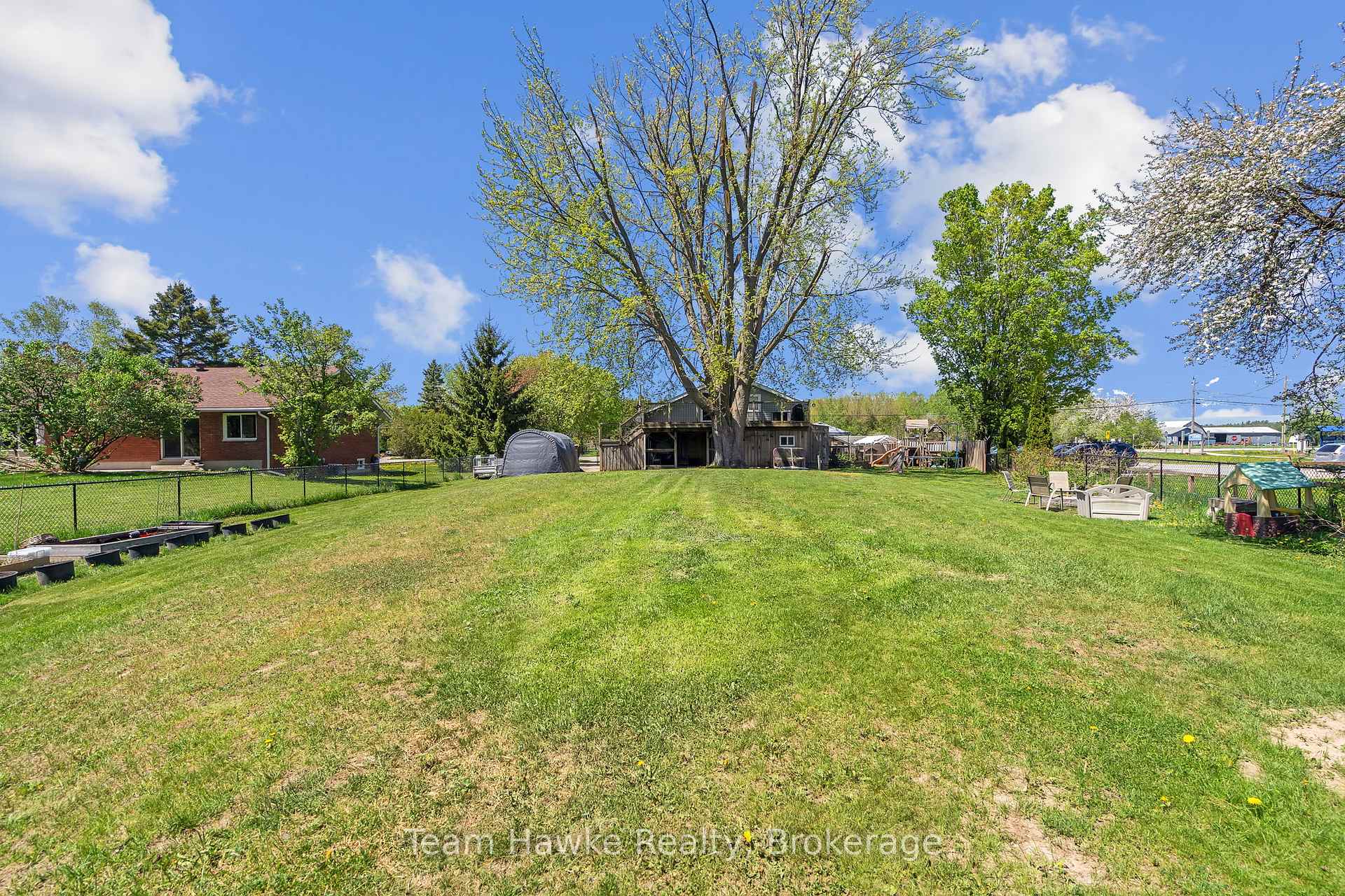 Photo 43 of 93 Balm Beach Road E, Tiny, Rural Tiny — HOMEH