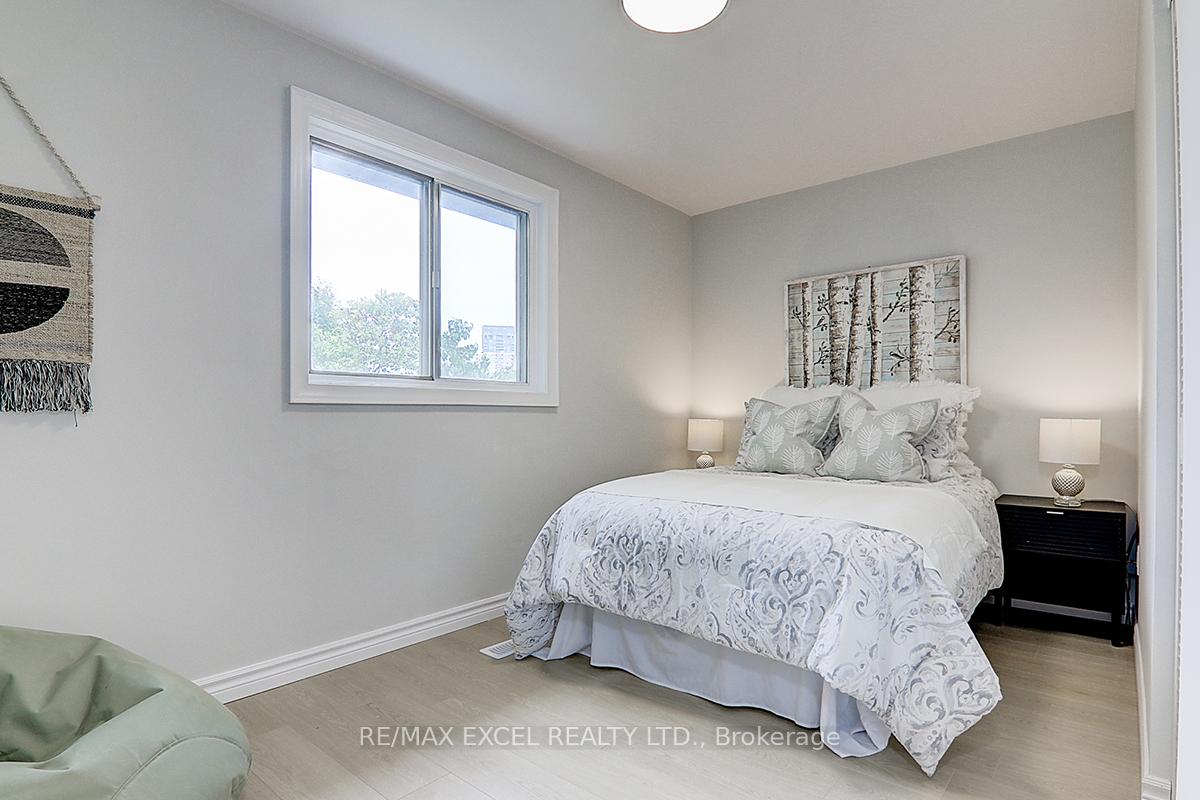 Photo 23 of 121 Amberjack Boulevard, Scarborough, Woburn — HOMEH