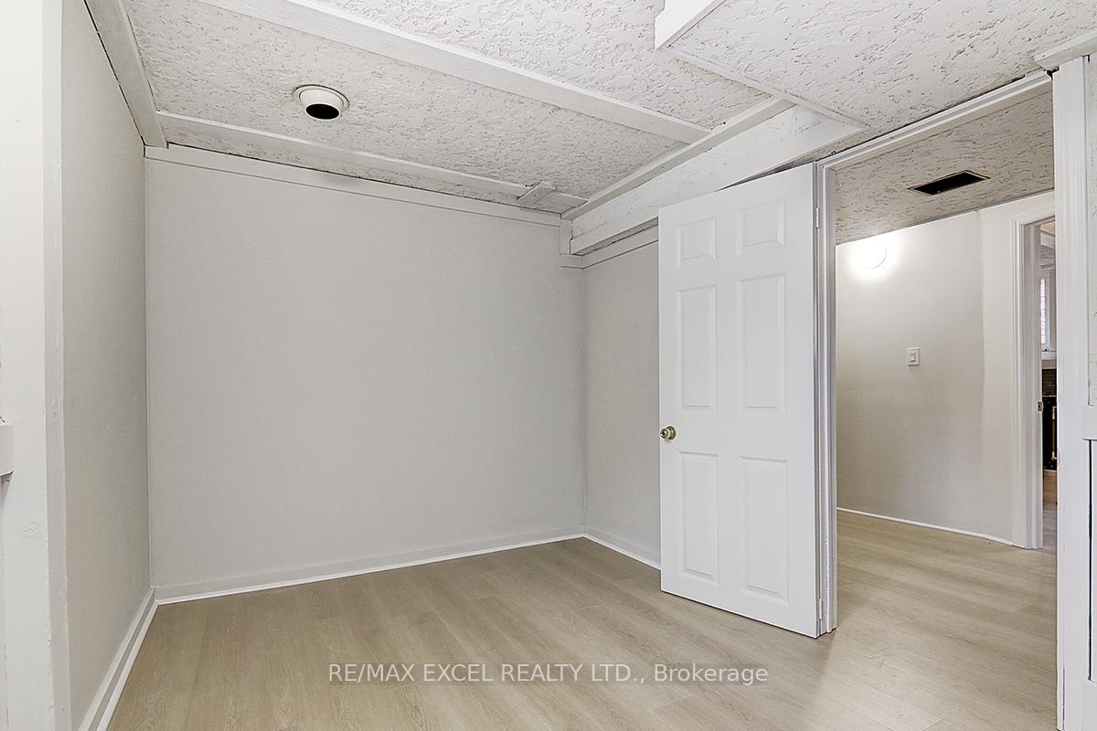 Photo 37 of 121 Amberjack Boulevard, Scarborough, Woburn — HOMEH