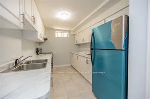 Photo 3 of 54 Richvale Drive, Brampton, Heart Lake East — HOMEH