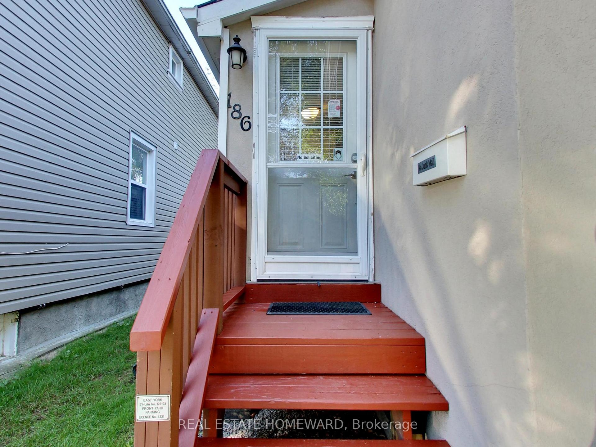 Photo 6 of 186 Chisholm Avenue, Toronto, Woodbine-Lumsden — HOMEH