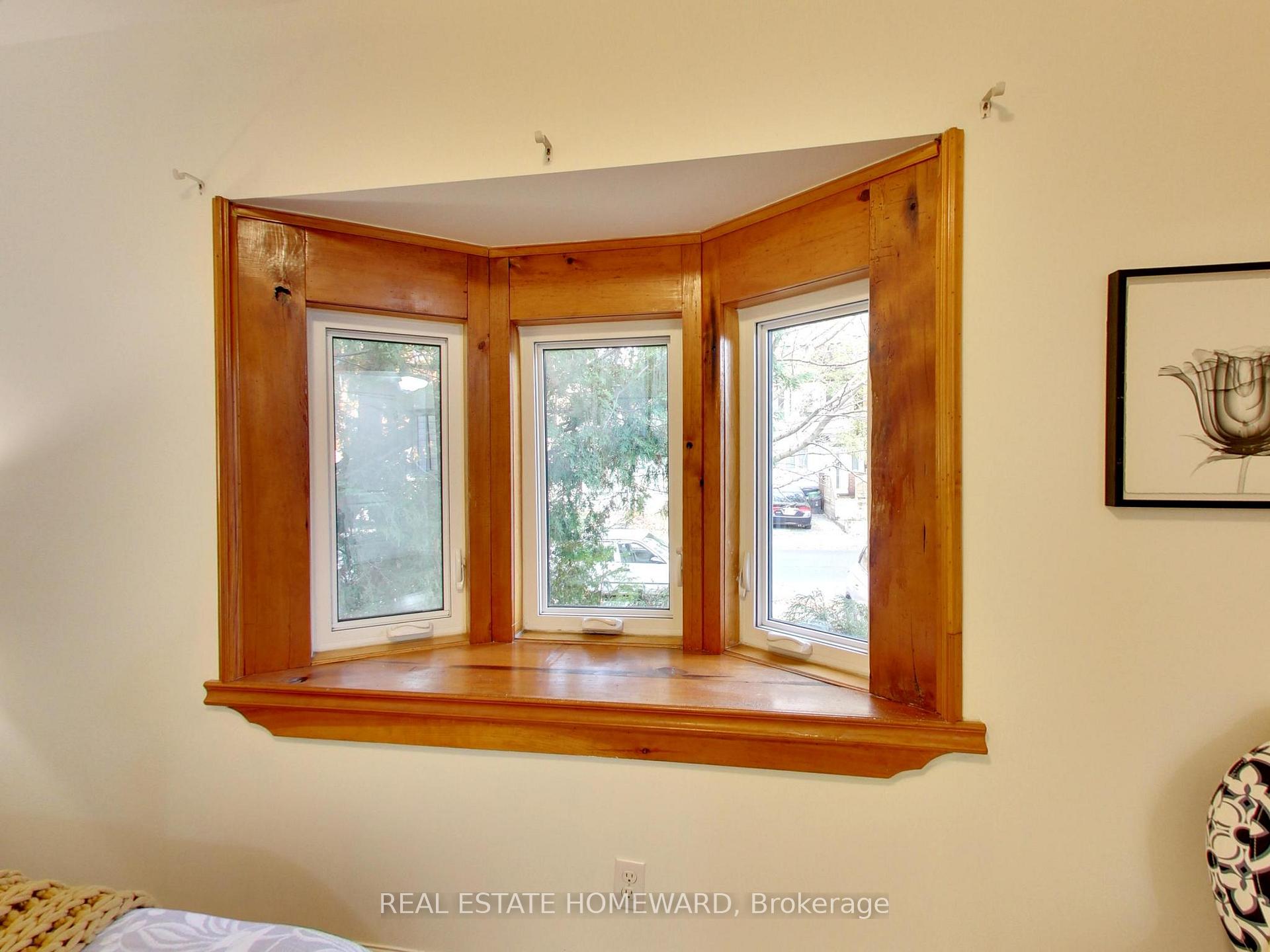 Photo 19 of 186 Chisholm Avenue, Toronto, Woodbine-Lumsden — HOMEH