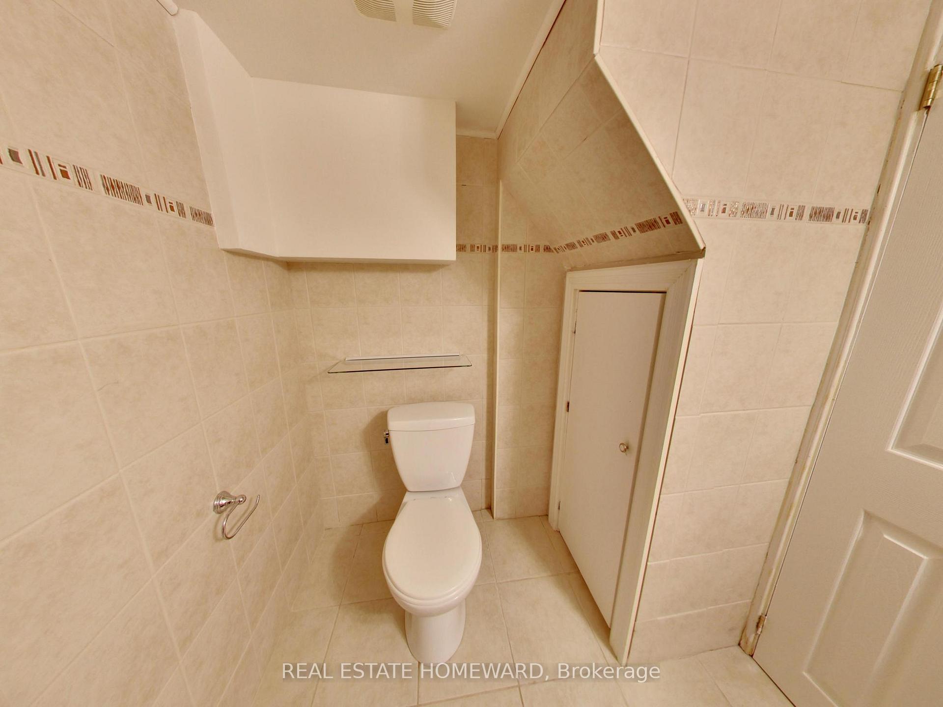 Photo 31 of 186 Chisholm Avenue, Toronto, Woodbine-Lumsden — HOMEH