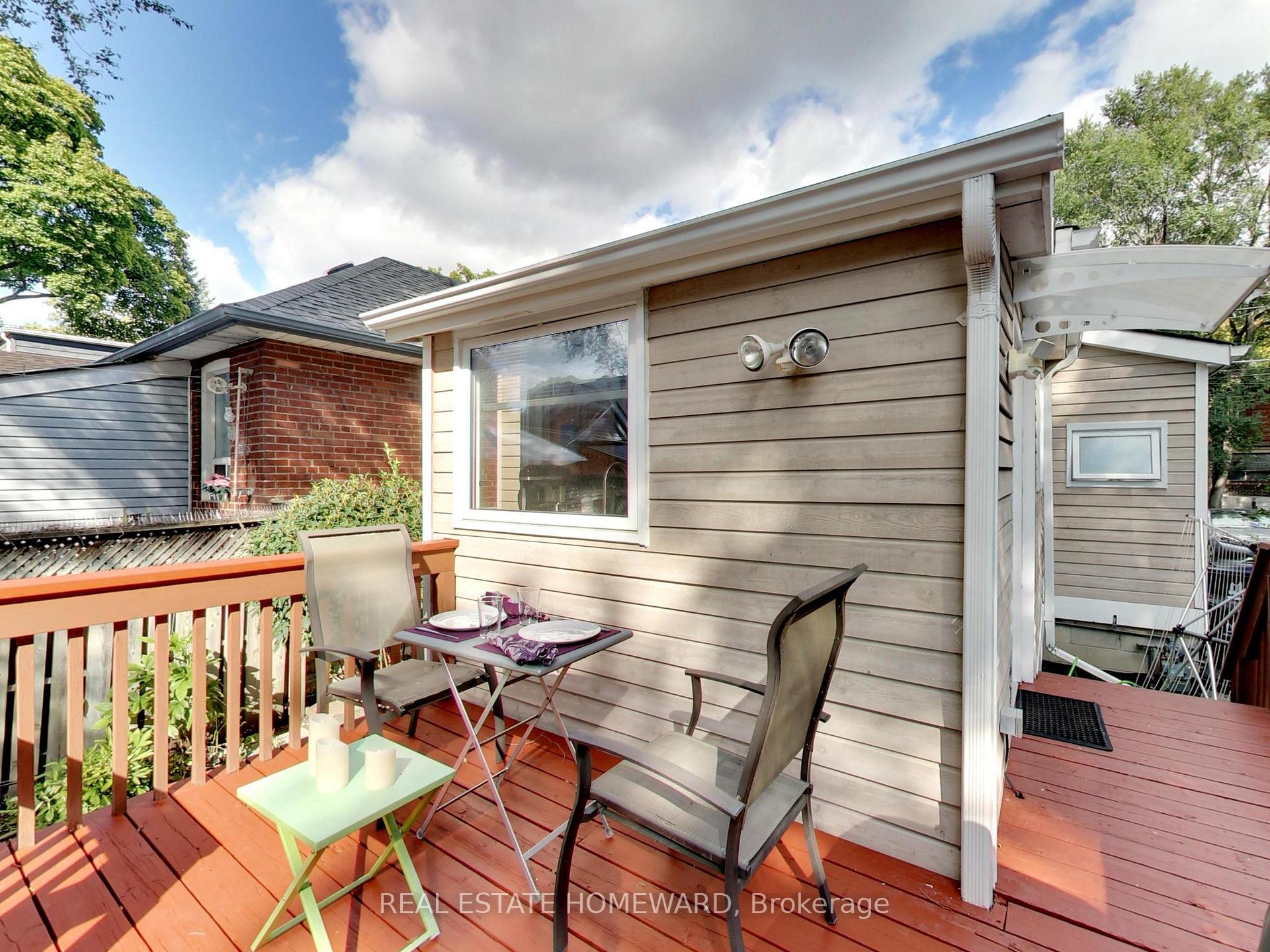 Photo 35 of 186 Chisholm Avenue, Toronto, Woodbine-Lumsden — HOMEH