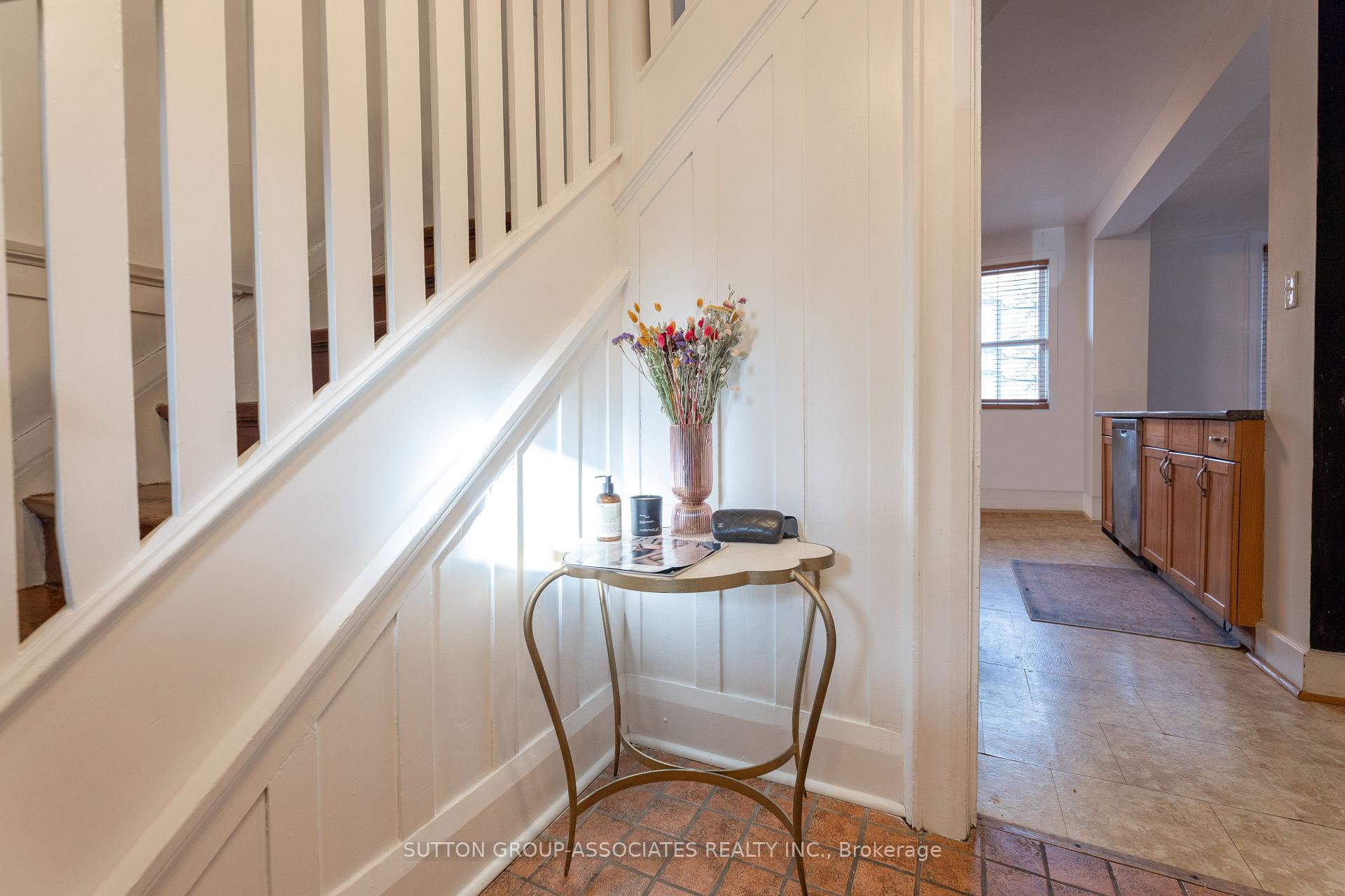 Photo 2 of 120 Maplewood Avenue, Toronto, Humewood-Cedarvale — HOMEH