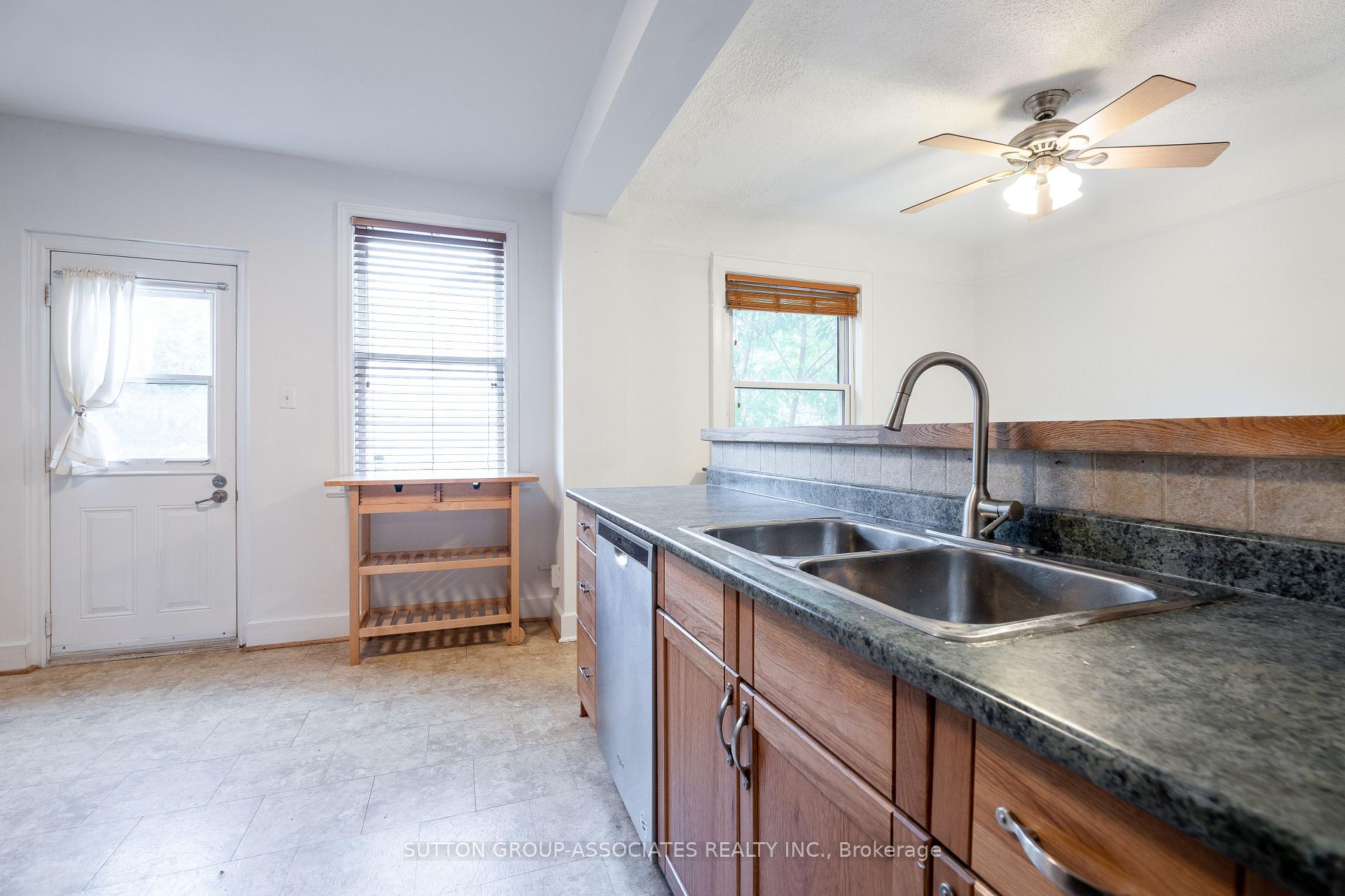 Photo 9 of 120 Maplewood Avenue, Toronto, Humewood-Cedarvale — HOMEH