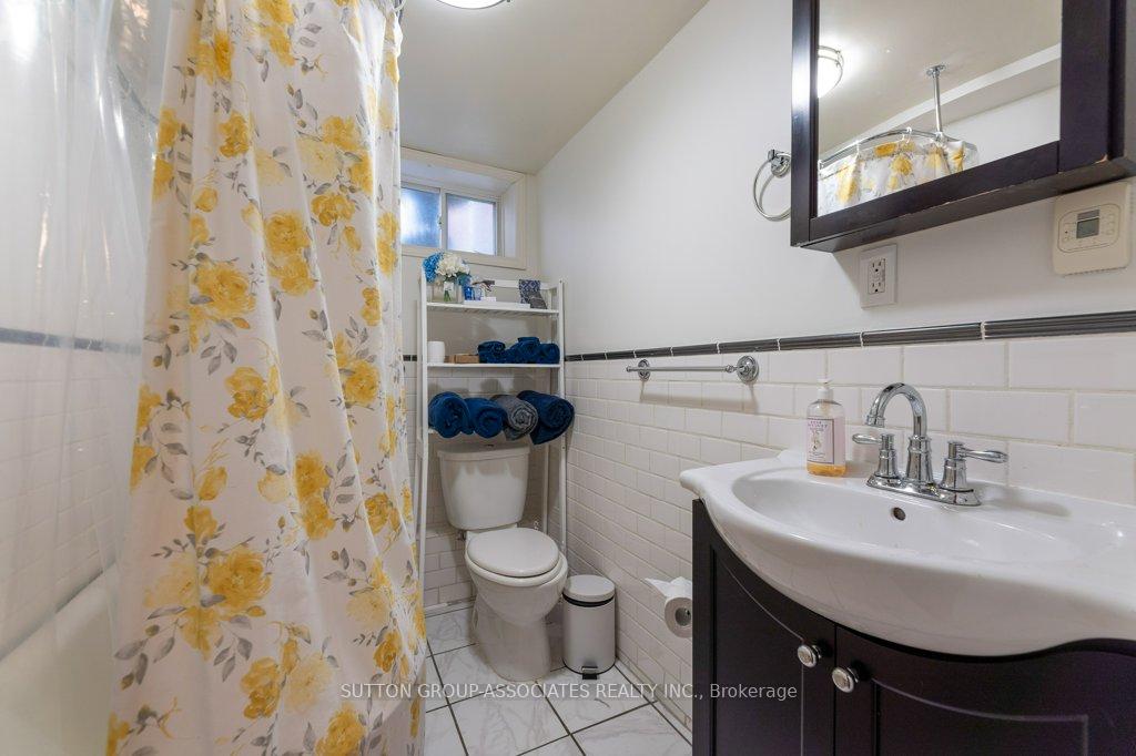 Photo 21 of 120 Maplewood Avenue, Toronto, Humewood-Cedarvale — HOMEH