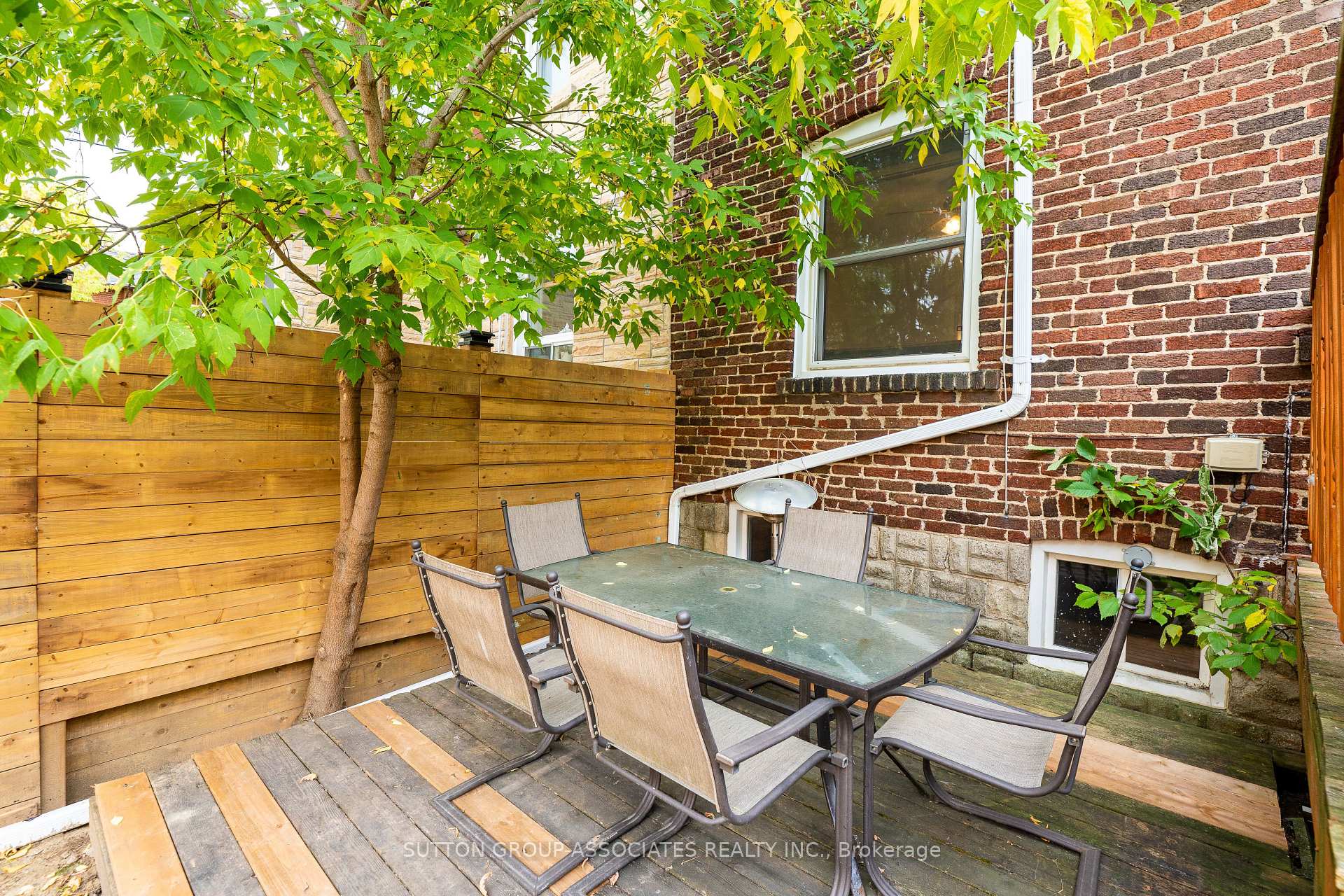 Photo 22 of 120 Maplewood Avenue, Toronto, Humewood-Cedarvale — HOMEH