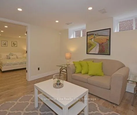 Front of Unit Bsmt, 371 O'connor Drive