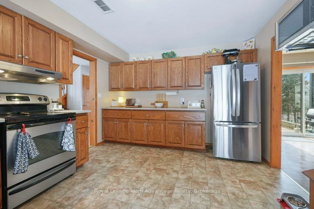 Photo 15 of 12 Taylor Crescent, McDougall — HOMEH