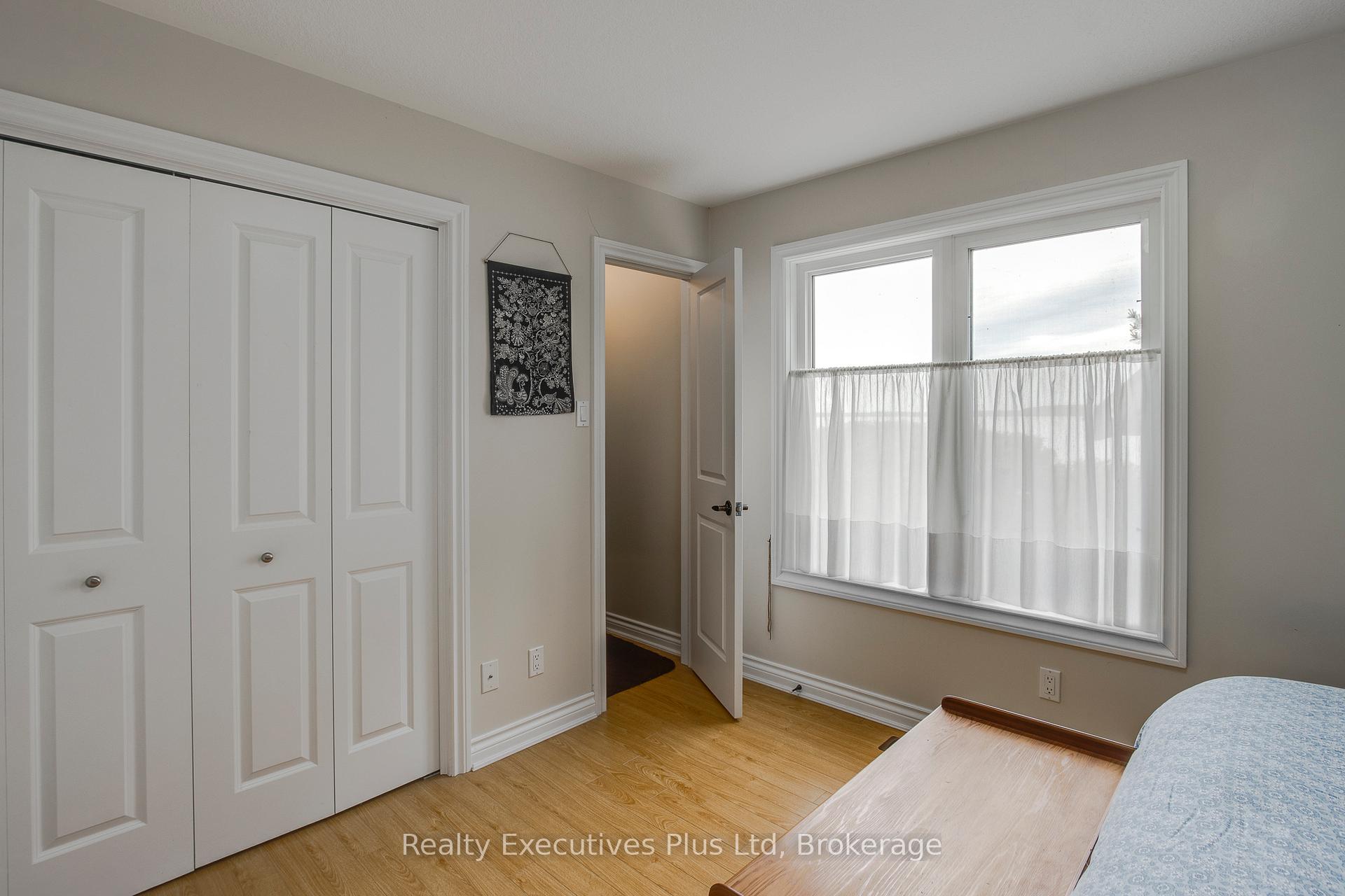 Photo 20 of 29 Iroquois Crescent, Tiny, Rural Tiny — HOMEH