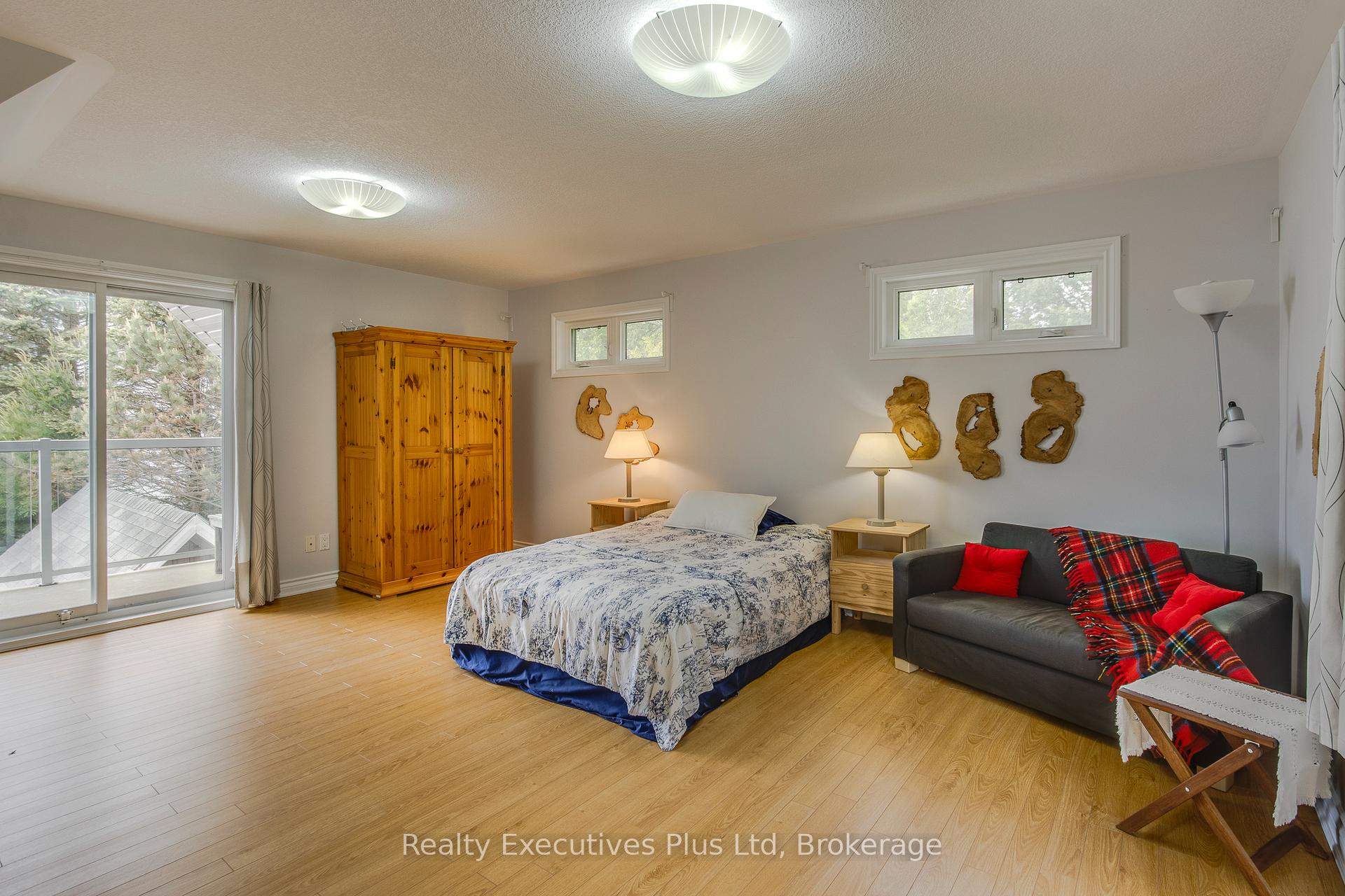 Photo 25 of 29 Iroquois Crescent, Tiny, Rural Tiny — HOMEH