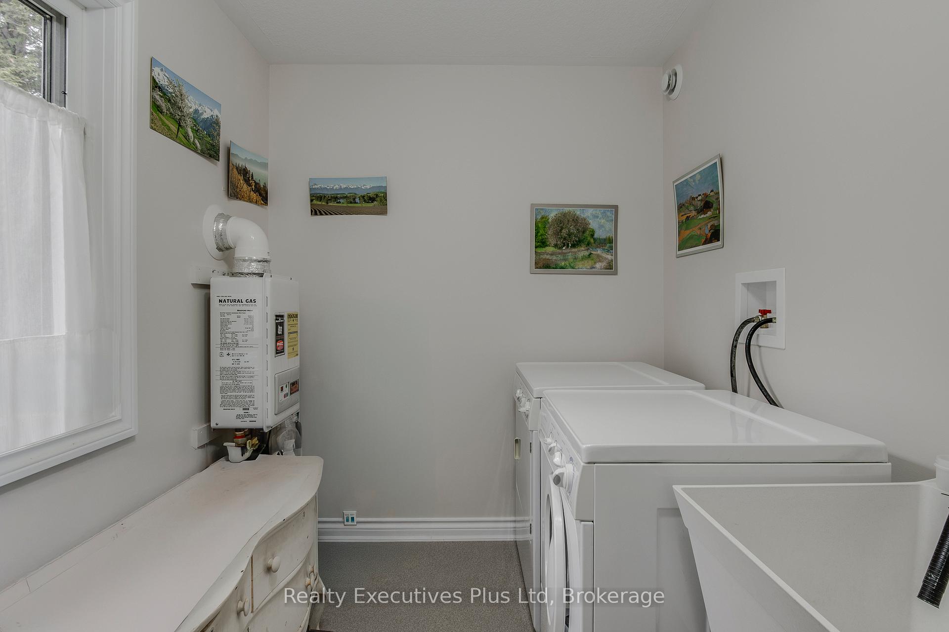 Photo 28 of 29 Iroquois Crescent, Tiny, Rural Tiny — HOMEH